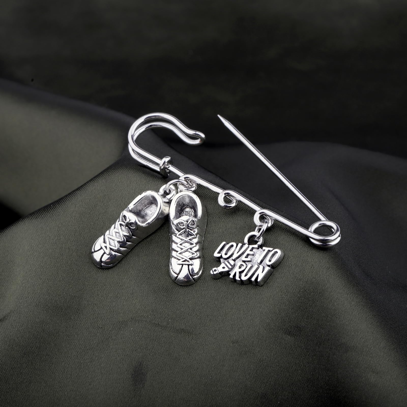 BEKECH Marathon Runner Gift Love To Run Running Shoe Charm Safety Pin Brooch Marathon Cross Country Running Gifts for Runners