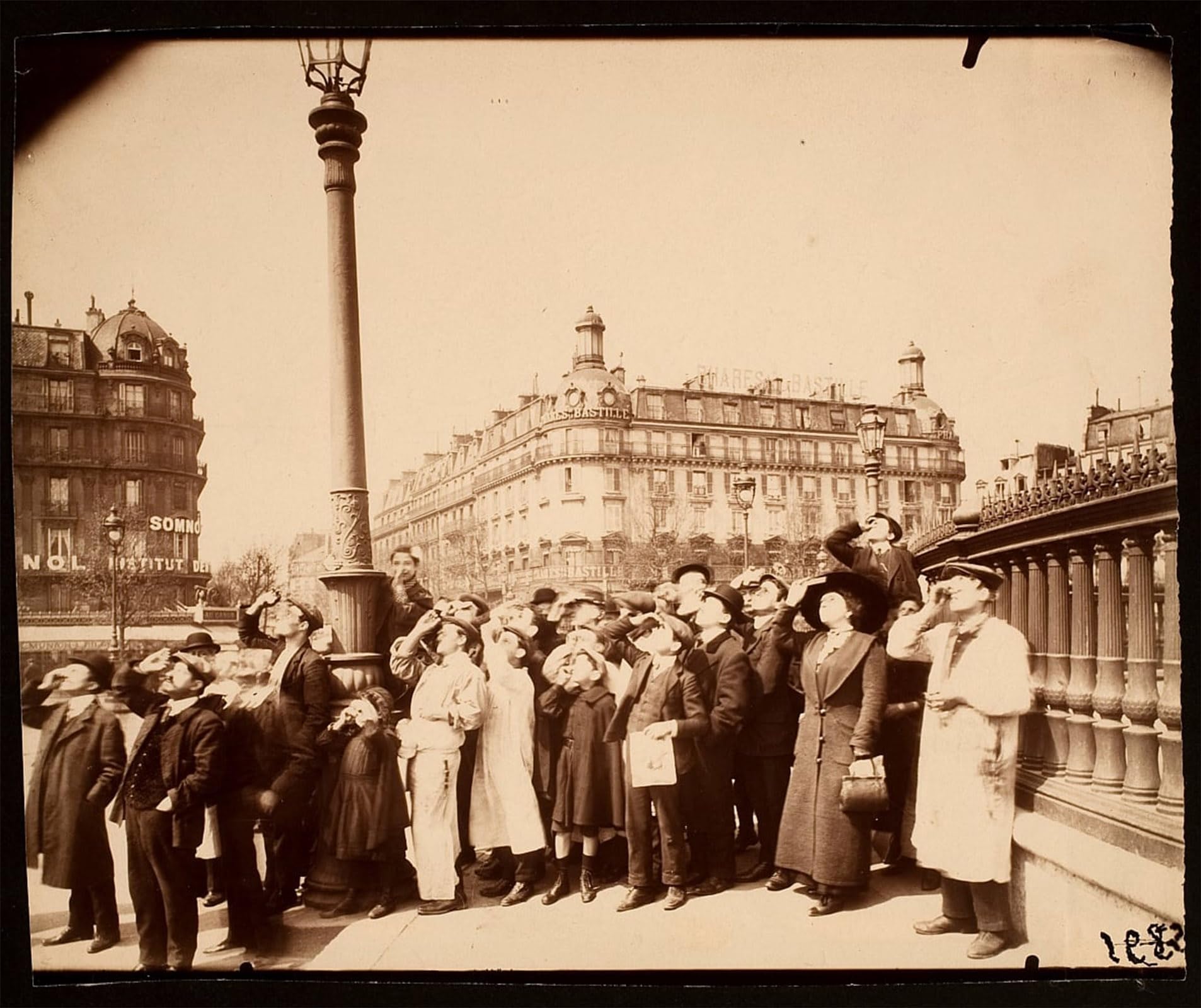 ARTXLXXBN Famous Print Painting Colorful Art Print the Concert De Trianon in Paris Boulevard Rochechouart by Eugène Atget Canvas Art Decorations for Home Decor 60x90cm