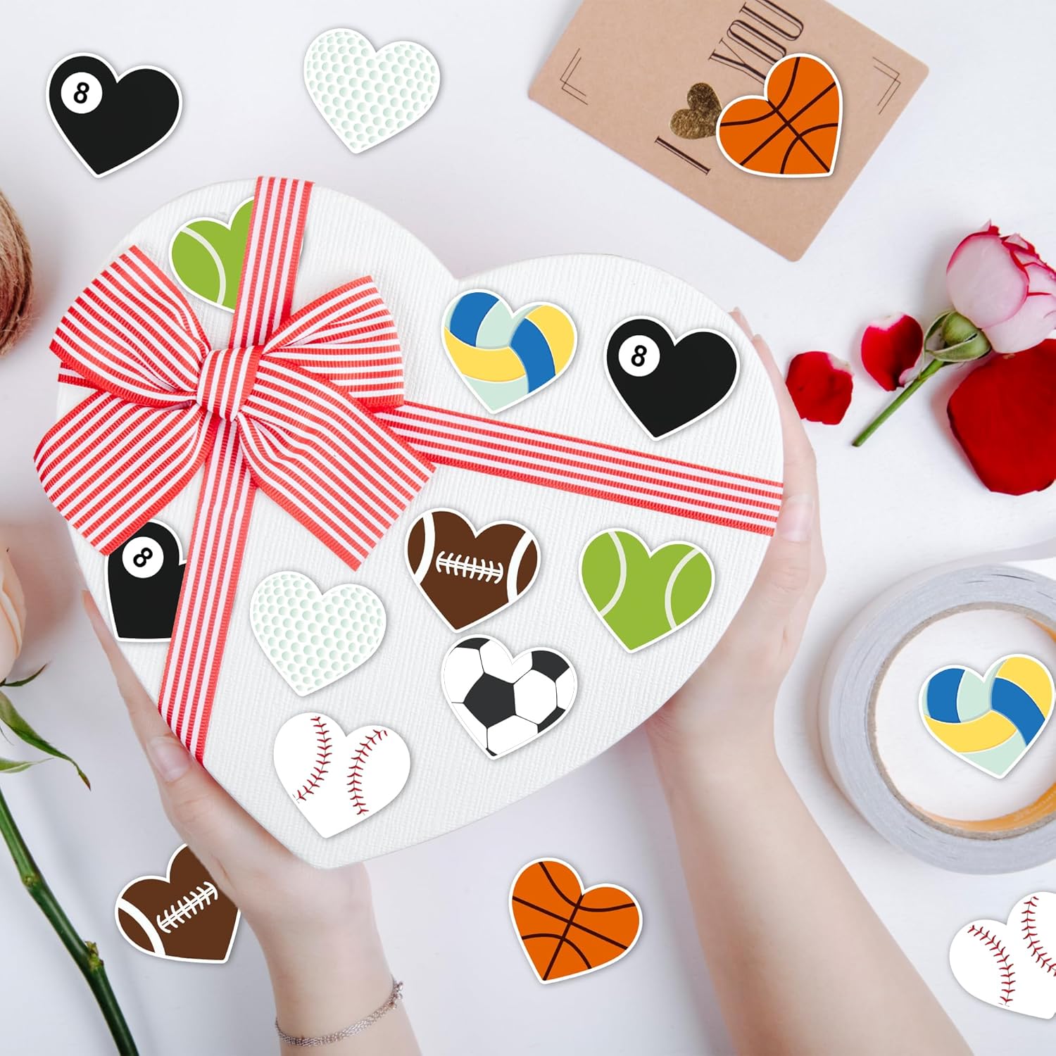 Waterproof Kids' Stickers Roll - 1000pcs Self-Adhesive Heart-Shaped Ball Sports Stickers Roll Gift Wraping Basketball Football Soccer Baseball Scrapbook Giftwrap Durability Gift Tags Label