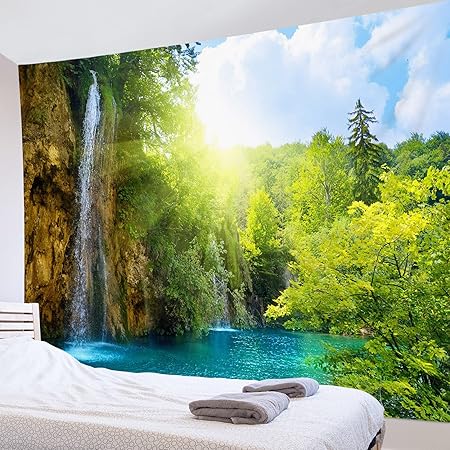Amazon Co Jp Lb 自然風景タペストリー 森の滝 太陽と瀑布 おしゃれ 壁掛け インテリア モダン 風景画 ファブリック装飾品 多機能 壁 窓 個性プレゼント 布製 グリーン 0ｘ150cm ホーム キッチン