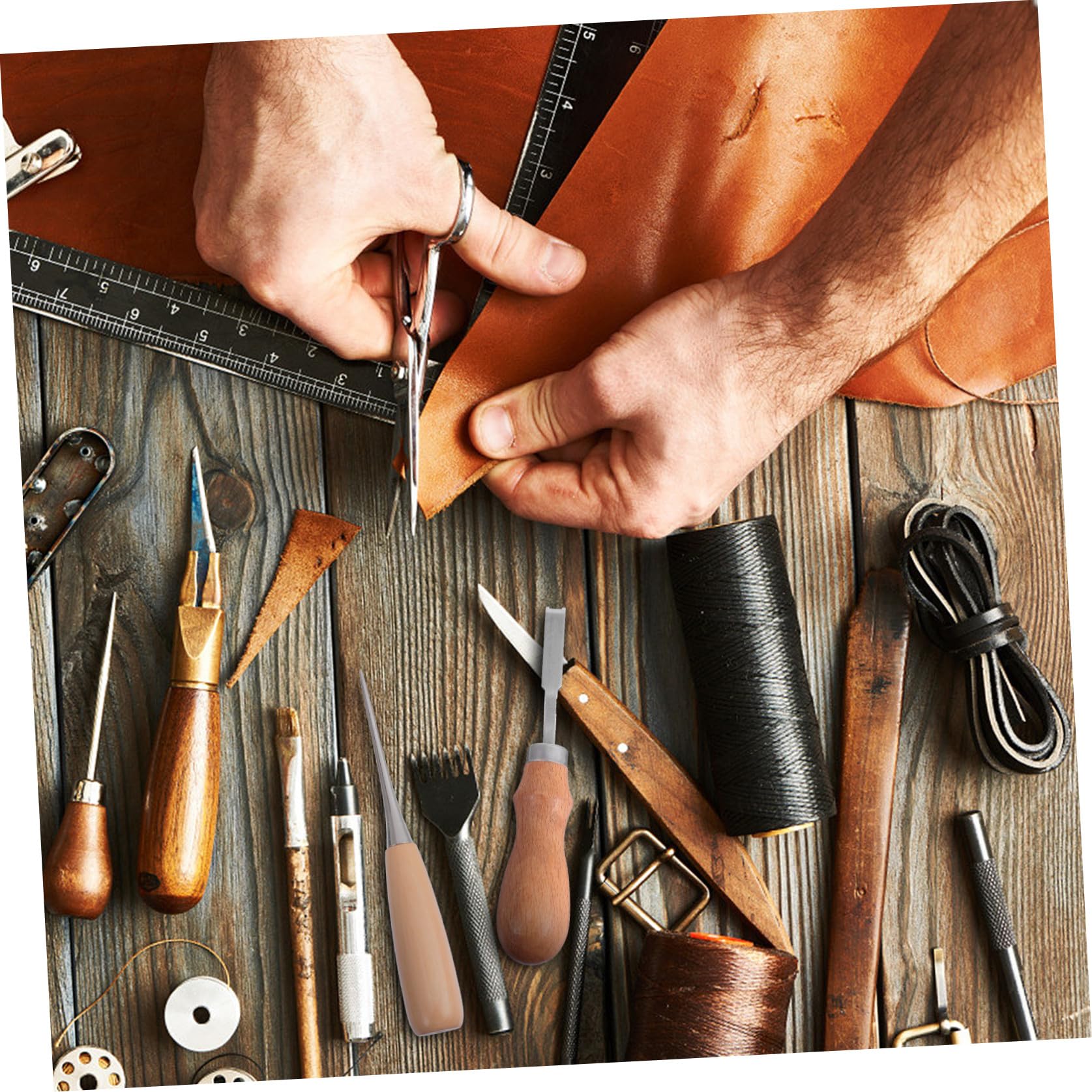 SEWOART Ensemble D'outils Travail du Cuir 18pcs Poinçon et Outils de Gravure en Métal et Bois pour Couture et Artisanat Cuir DIY