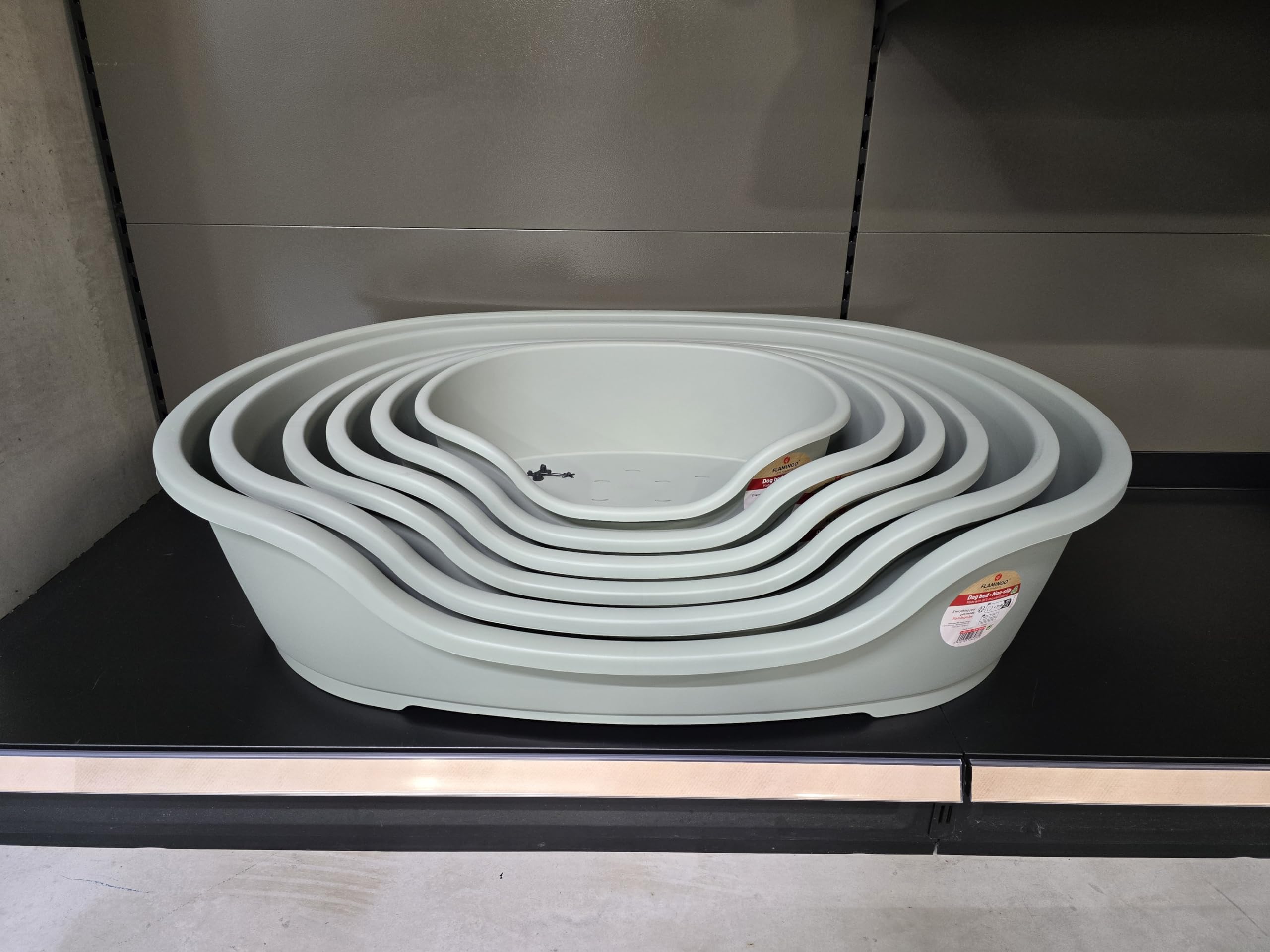 Flamingo Hundebett Tuck – Oval Grün | Größe XL (92 × 61 × 26 cm) | Praktisch, Stilvoll & Leicht zu Reinigen!