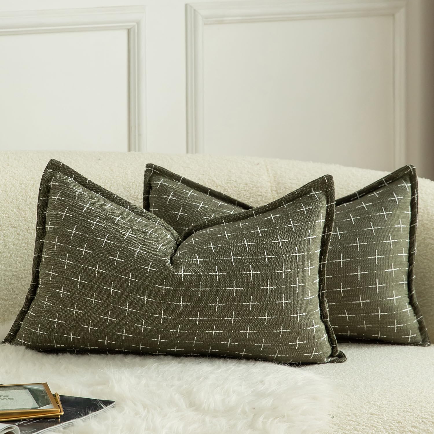 Mandioo Pack of 2 Burlap Linen Cushion Covers Woven Textured Modern Farmhouse Throw Pillow Cases Decorative Couch Sofa Bed Living Room 12 x 20 Inch 30x50 cm Olive Green