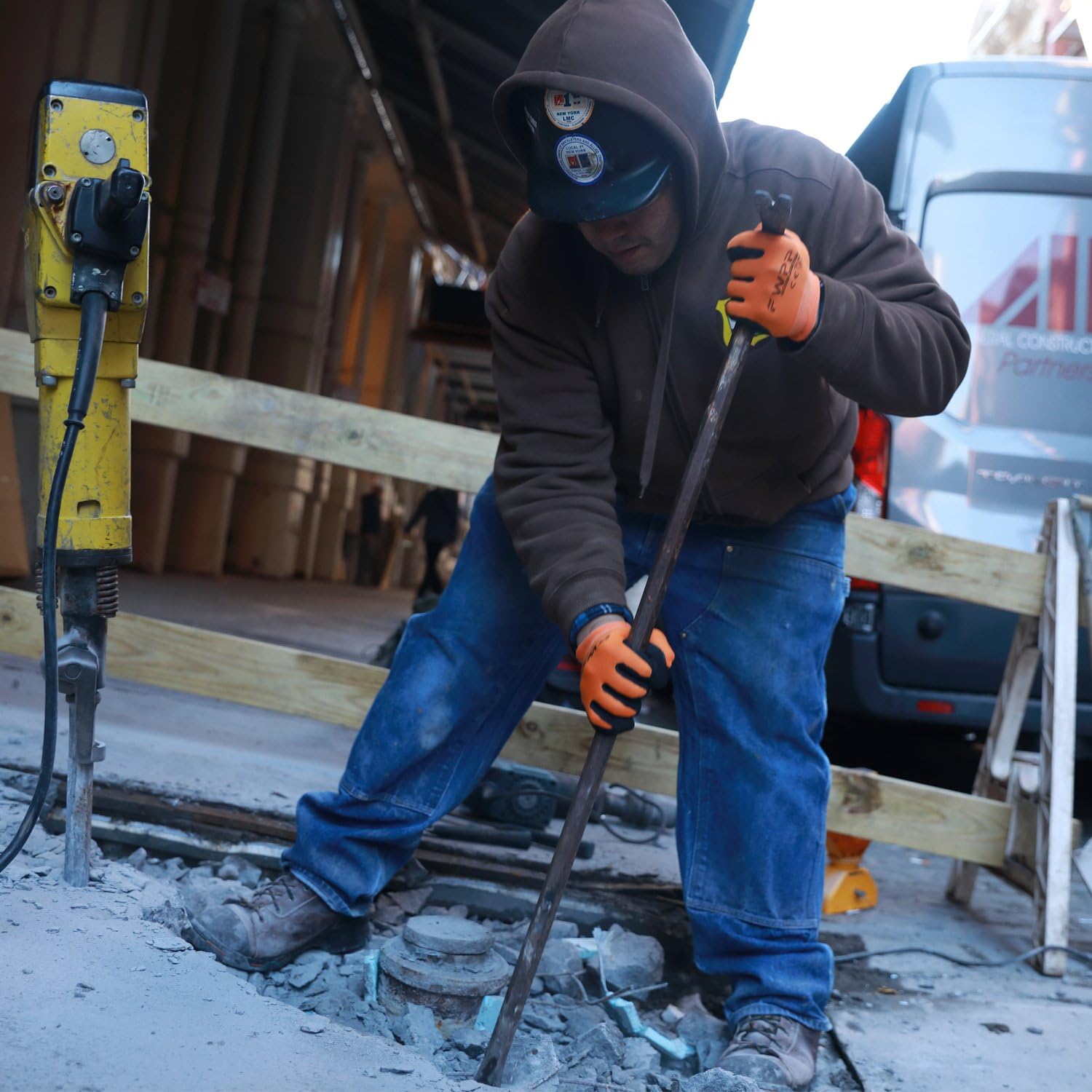 Exсluѕіvе Dіѕсоunt 90% Prісе FWPP 120-Pairs Latex Coated Work Gloves, Firm Grip for Construction, Gardening Gloves for Men and Women (Size L Orange GL008005)