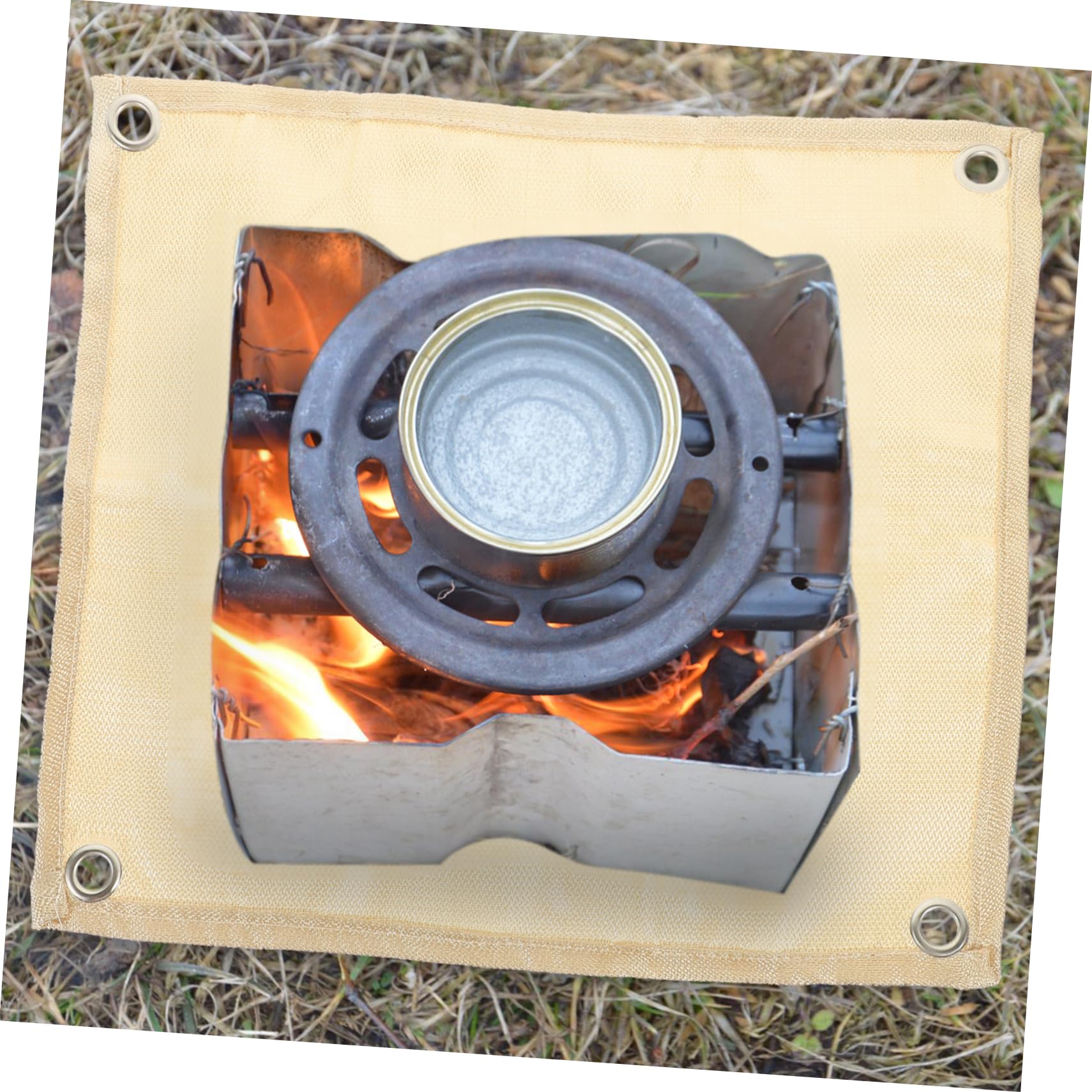 VOSAREA 1Pc Fireproof Mat for Outdoor Barbecue and Picnic Heat Resistant Cushion for Camping and Cooking Easy to Clean Random Color