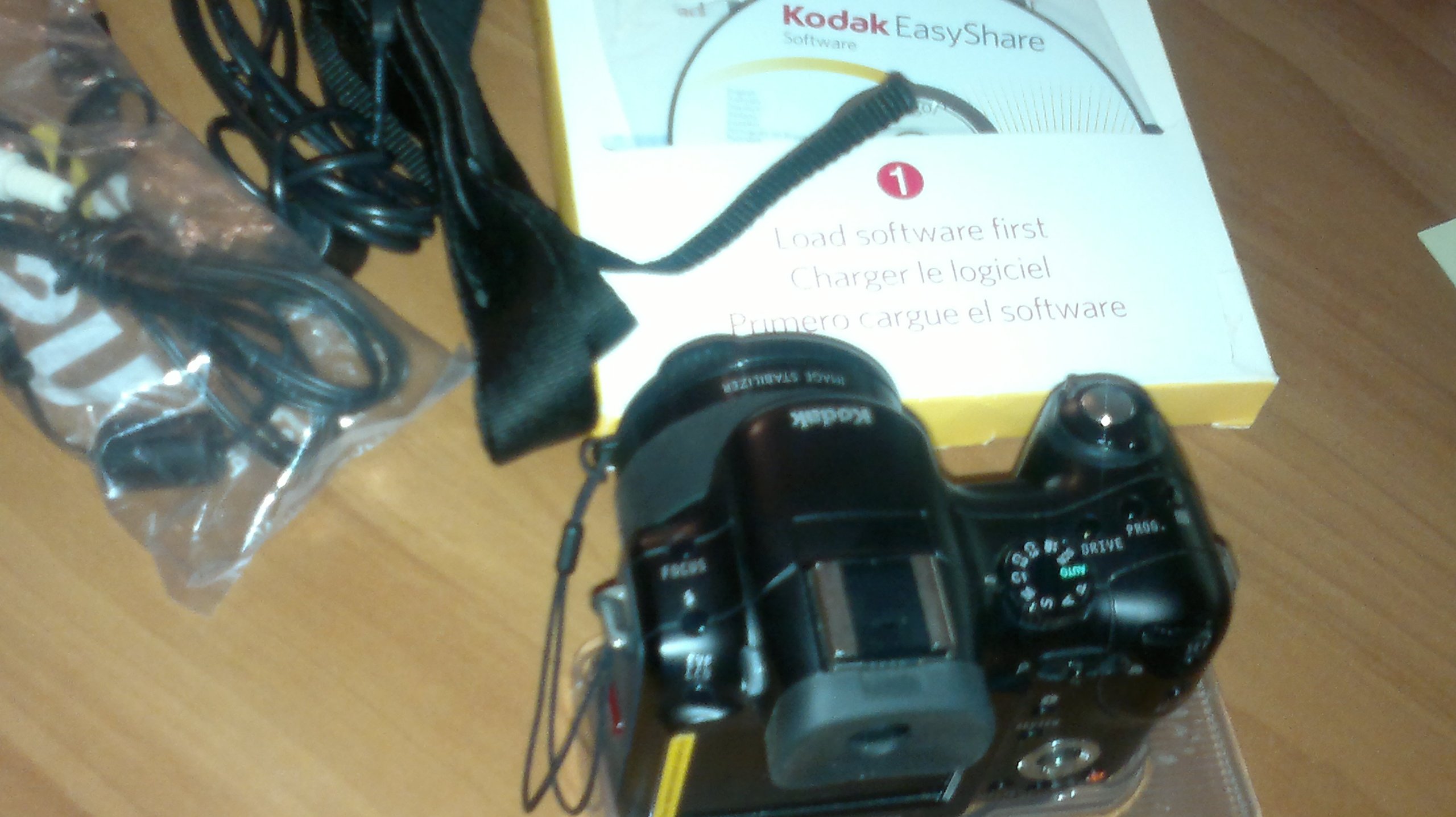 Amazon.com : Kodak Easyshare P712 7.1 MP Digital Camera with 12x