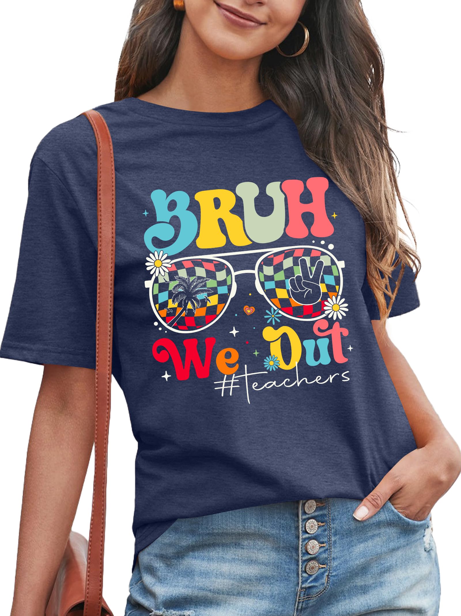 Teachers Shirt：Happy Last Day of School Teacher Shirts Funny Graphics Short Sleeve Summer T-Shirt