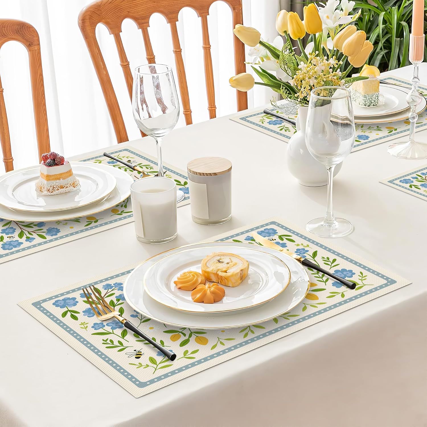Bee Placemats Set of 6 Flower Place Mats Table Mats for Kitchen Dining Restaurant Decoration for Table Decor Home Party 6 PCS 12x18 Inch