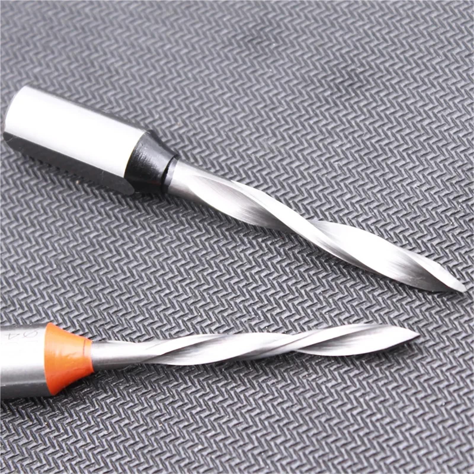 Foret de localisation de trou traversant pour le travail du bois, mandrin, routeur CNC, diamètre 3–4 mm, alésage du trou 57 et 70 mm de longueur (4 mm R)