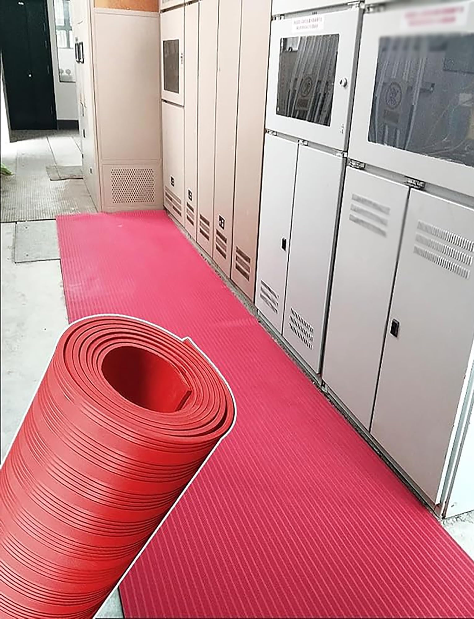 Tapis de sécurité épais et durable pour isoler le sol des machines