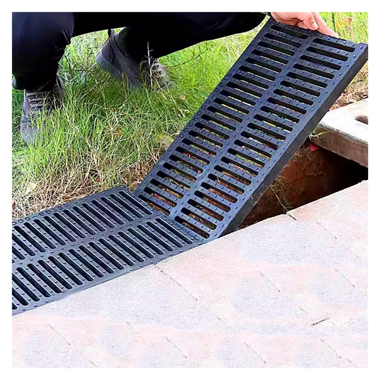 Passoire antidérapante anti-obstruction pour couvercle de grille de vidange
