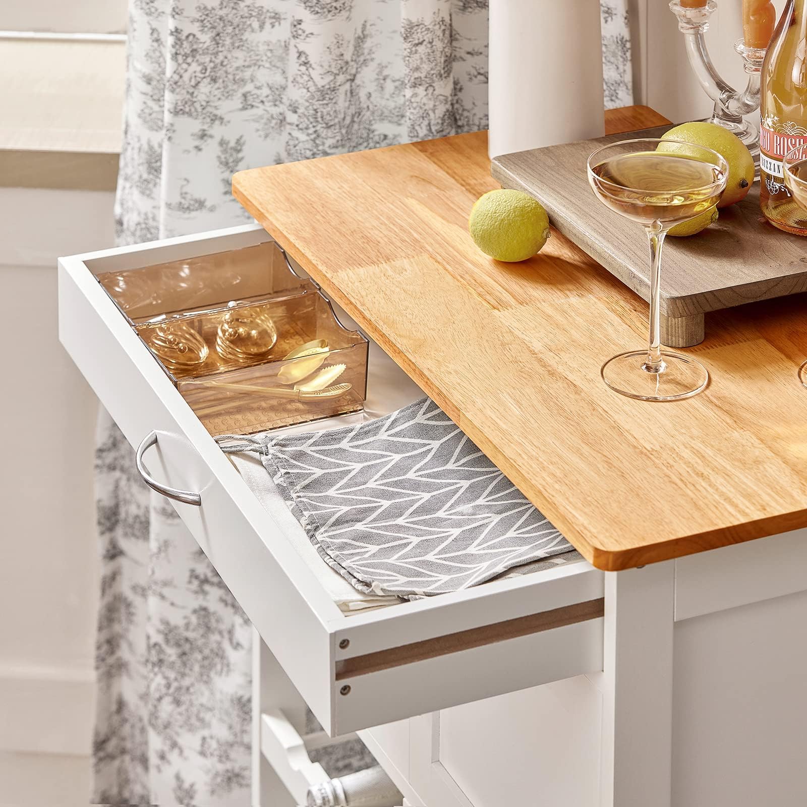 SoBuy Carrito Auxiliar de Cocina con Ruedas Mueble Cocina Auxiliar con Cajón, Botellero y Estantes Carro Cocina Multifuncional como Mesa Auxiliar para Estantería Comedor Exteriores Blanco FKW45-WN