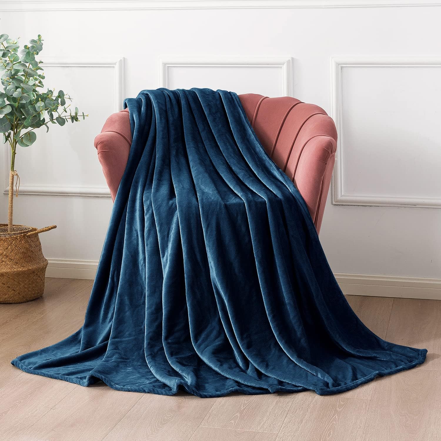 ONME Fleece Blanket, King Size Blanket - Soft Lightweight Microfiber Cool Blanket for Sofa, Couch, Bed, Camping, Travel, 90"x108" Dark Blue