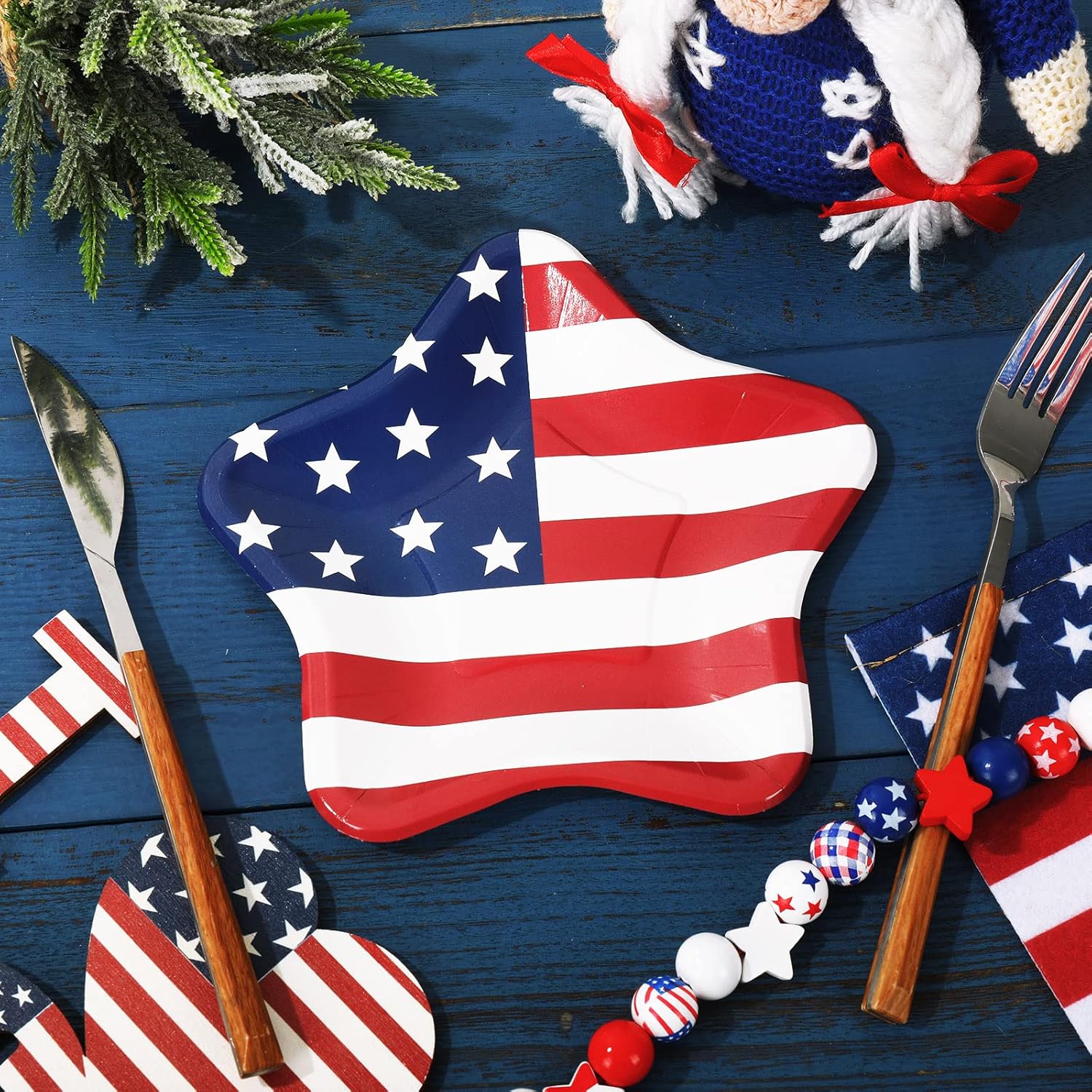 Whaline 40Pcs Patriotic Paper Plates American Flag Star Shaped Disposable Plates 4th of July Star Decorative Tableware for Independence Day Party Supplies Table Decorations, 7.1 x 7.1 Inch (Pack of 2)