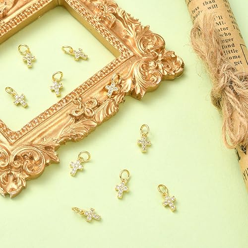 Miniatura 6 de KitBeads 10 dijes de cruz de circonita cúbica de latón micro pavimenta de crucifijo chapado en oro de 18 quilates para hacer joyas, pulseras y