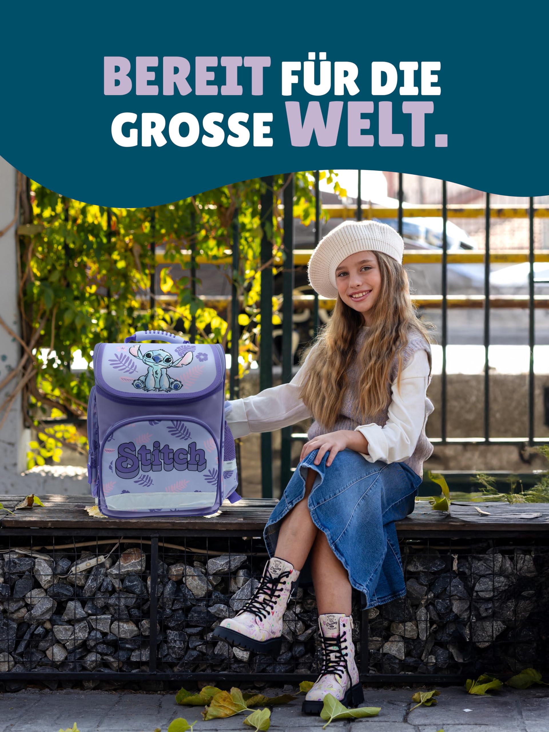 Familando - Schulranzen Set - 6-teilig mit Sporttasche - Disneys Lilo und Stitch - Ergonomisch, stabil & mit gepolstertem Rücken - 930g leicht - 15L Volumen - Mit Reflektoren - 1. Klasse