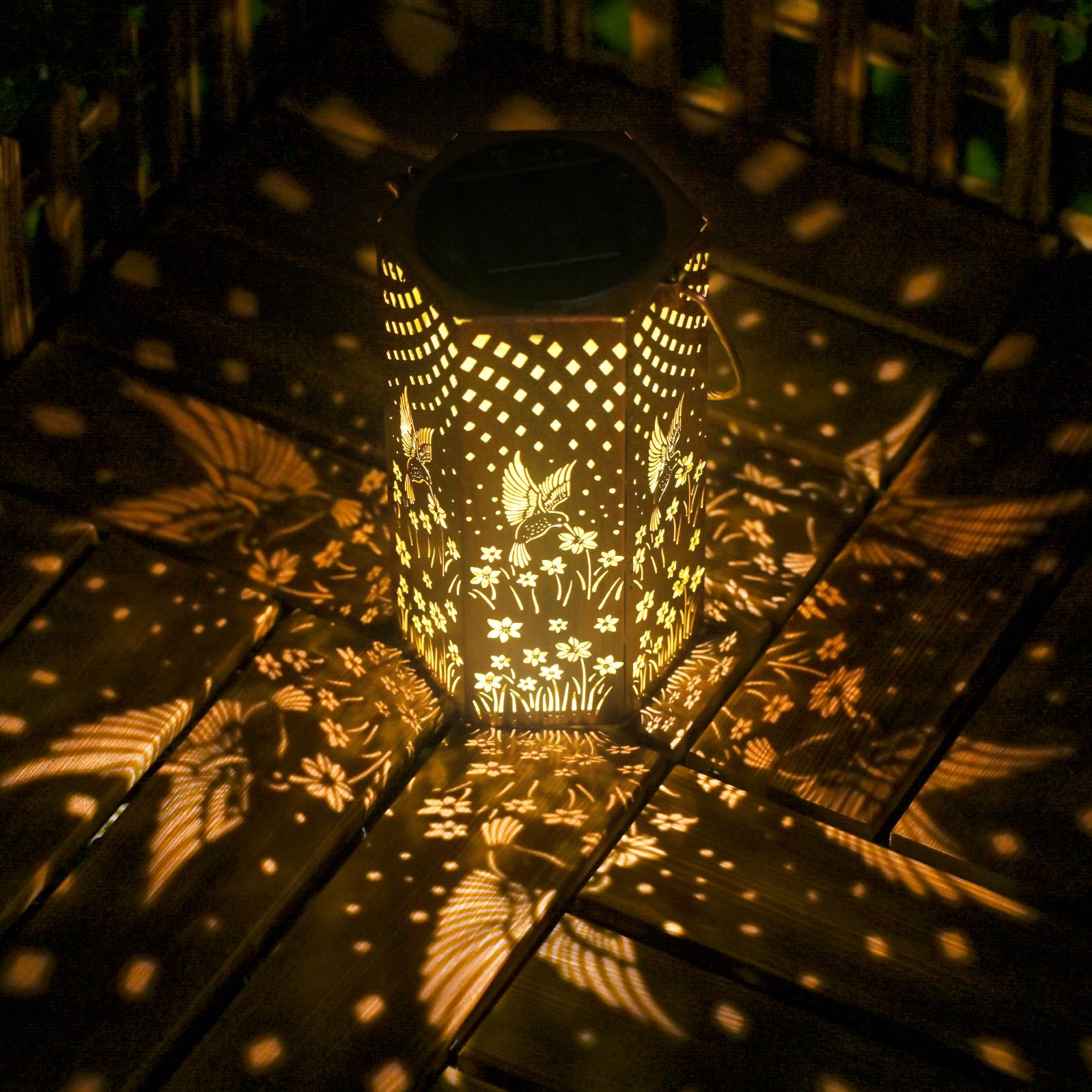 Eandisom Birthday Gifts for Women - Garden Decor Hummingbird Solar Lanterns Outdoor Waterproof, Mothers Day Gifts for Mom Grandma, Hanging Solar Lights Outside for Yard, Patio