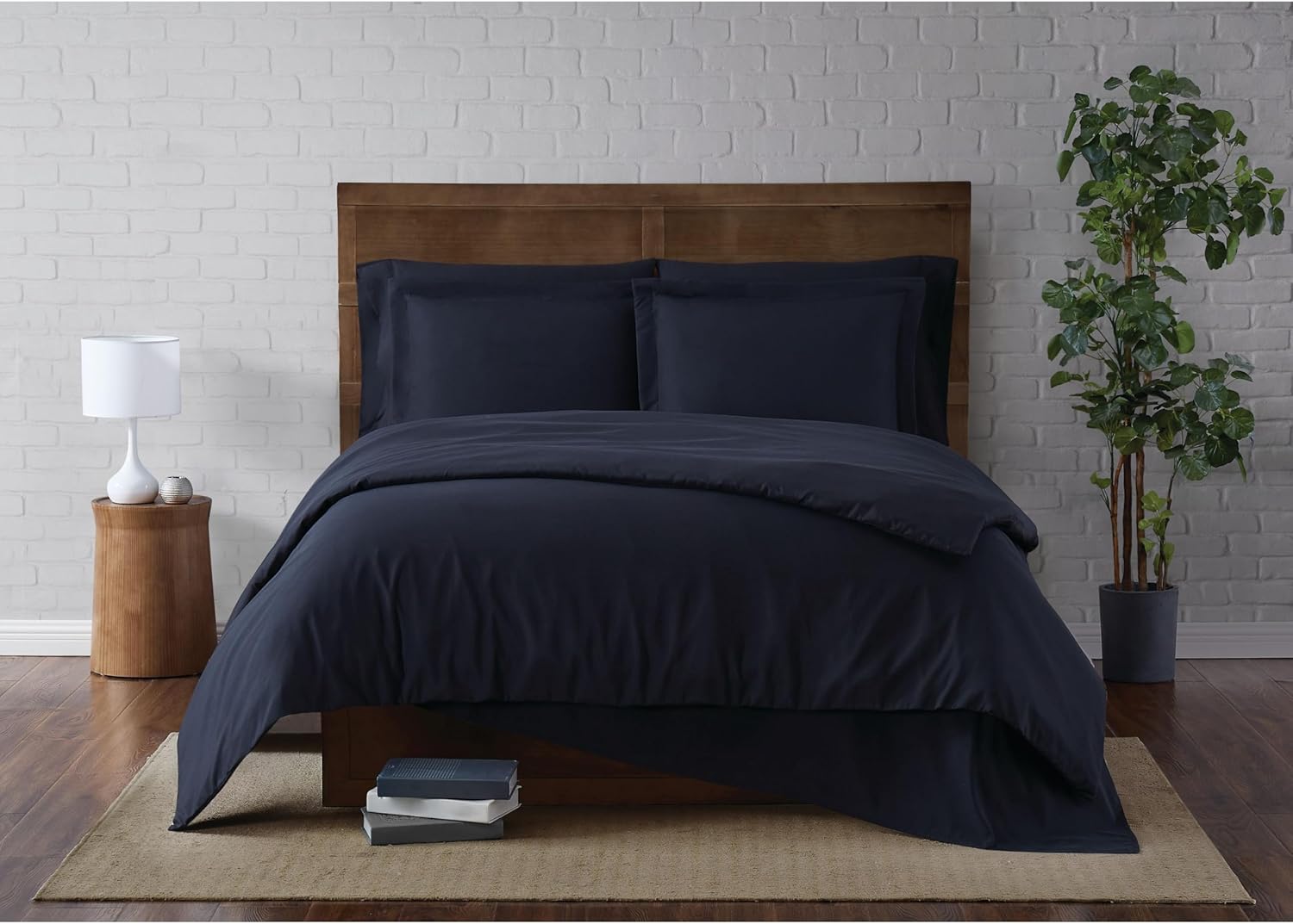 TRULY SOFT Everyday Duvet Set Black Polyester 3-Piece Full/Queen Duvet Set, Solid Color Themed, for Men and Women, Oeko-TEX Certified Confidence