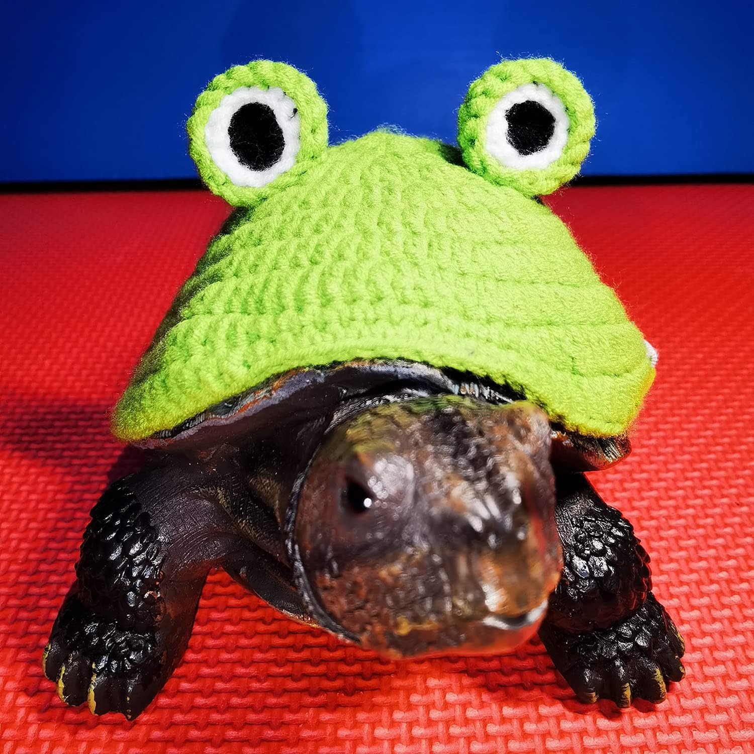 Funny Sweater for Turtle Handmade Winter Warm Knitted Cosplay Clothes with Adjustable Strap Small Animal Apparel for Christmas Halloween Party Costume Photo Shoot (Frog,15 Inch)