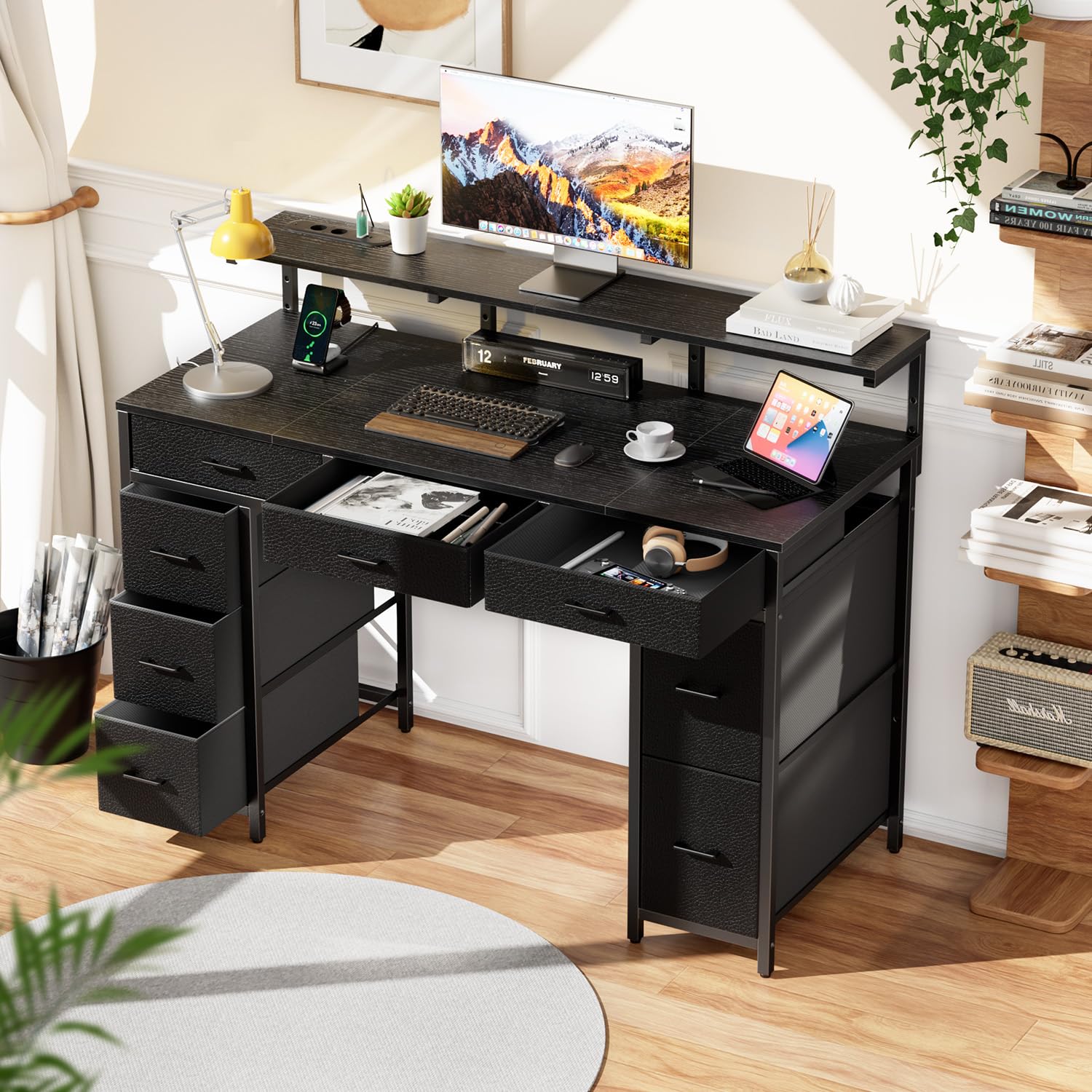 HLFURNIEU Scrivania con 8 Tessuto Cassetti, Tavolo Gaming con Presa di Corrente & Porta USB, Scrivania PC Salvaspazio con LED, Tavolo Ufficio con Supporto per Monitor (Nero, 120 × 50 cm)