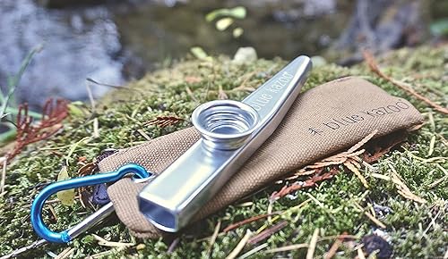 Miniatura 2 de The Original Blue Kazoo - Instrumento musical de aluminio - Mochila ultraligera Kazoo - Incluye bolsa de lona y mosquetón - Fácil de transportar -