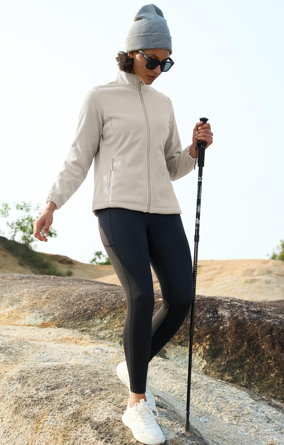 MAGCOMSEN Women's Fleece Jacket Zip Up Coat Lightweight Soft Warm Long Sleeve Jackets with Pockets for Winter - Image 3