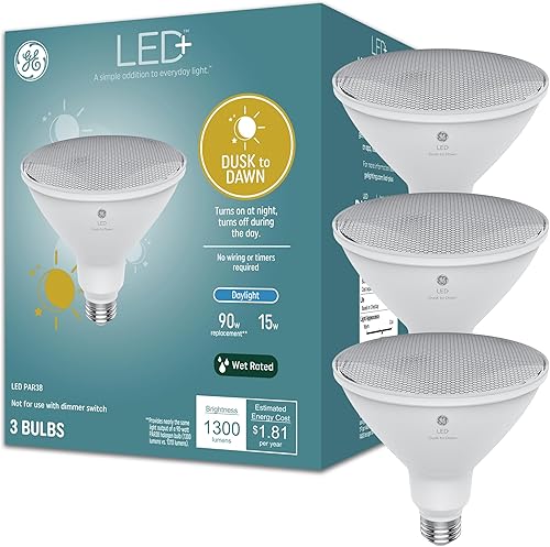 Miniatura 1 de GE LED+ Bombillas LED del atardecer al amanecer, 15 W, luz de encendidoapagado automático para exteriores, luz diurna, reflector PAR38 (paquete de 3)