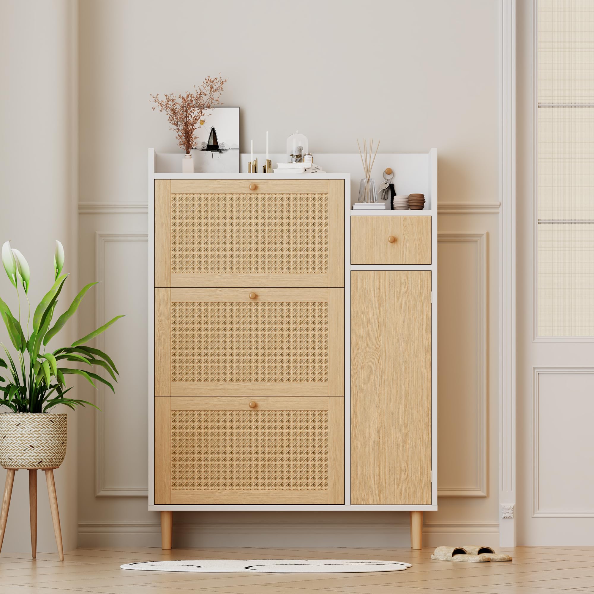 Moimhear Zapatero de ratán de madera, adecuado para entradas estrechas, 3 puertas basculantes y 1 cajón, con patas de madera maciza y asas (blanco y madera, 90 x 17 x 125 cm)