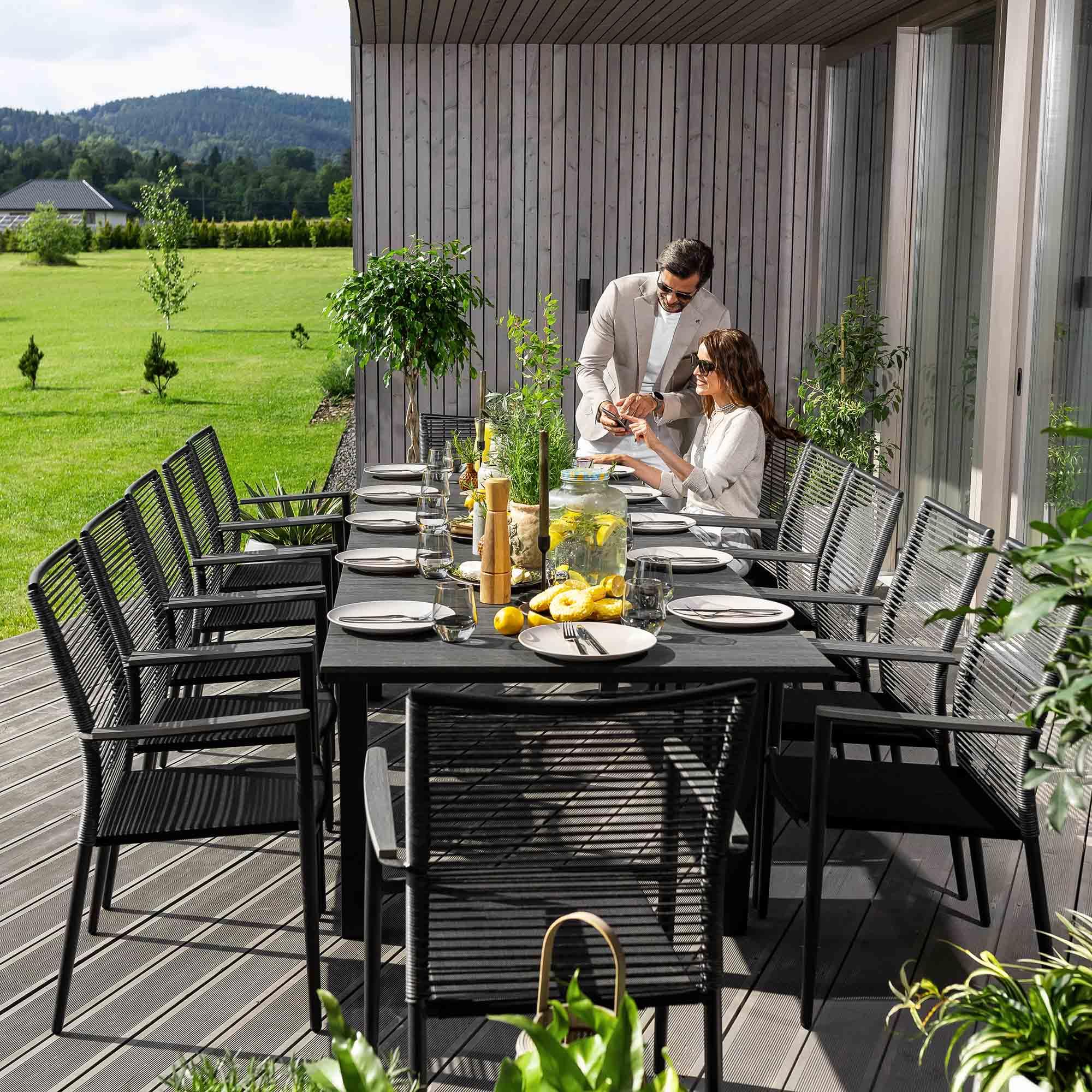 di volio Gartentisch ausziehbar 200-300 cm Aluminium für 12 Gäste Barleta | Kunstholzplatte, 2 Nivellierfüße, Klappsystem, 150 kg belastbar, UV-beständig, korrosionsbeständig, pflegeleicht