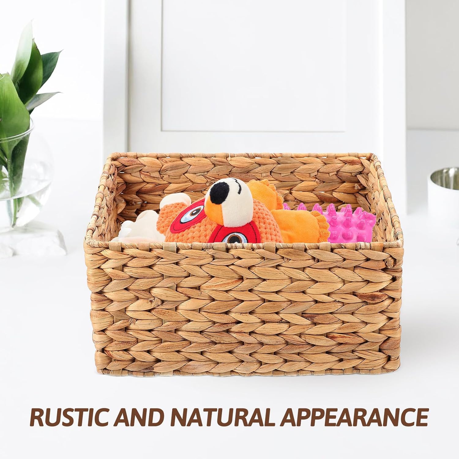 Woven Straw Storage Basket Multi-functional Home Organizer with Rustic and Natural Appearance for Storing Towels and Magazines, Simple and Elegant Decorative Basket