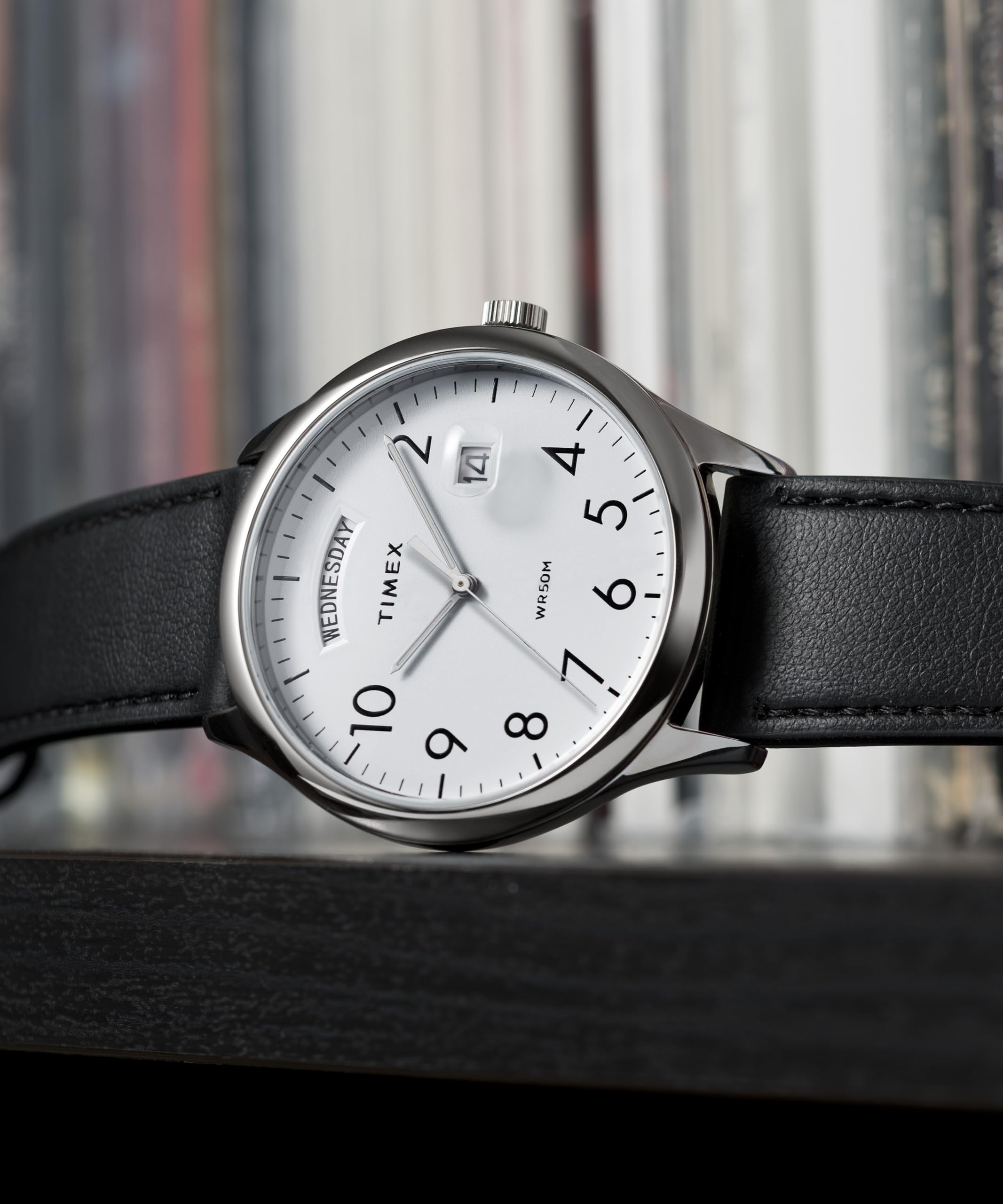 Timex Easy Reader Zegarek męski 40 mm – czarny skórzany pasek z białą tarczą i srebrną kopertą TW2W68300