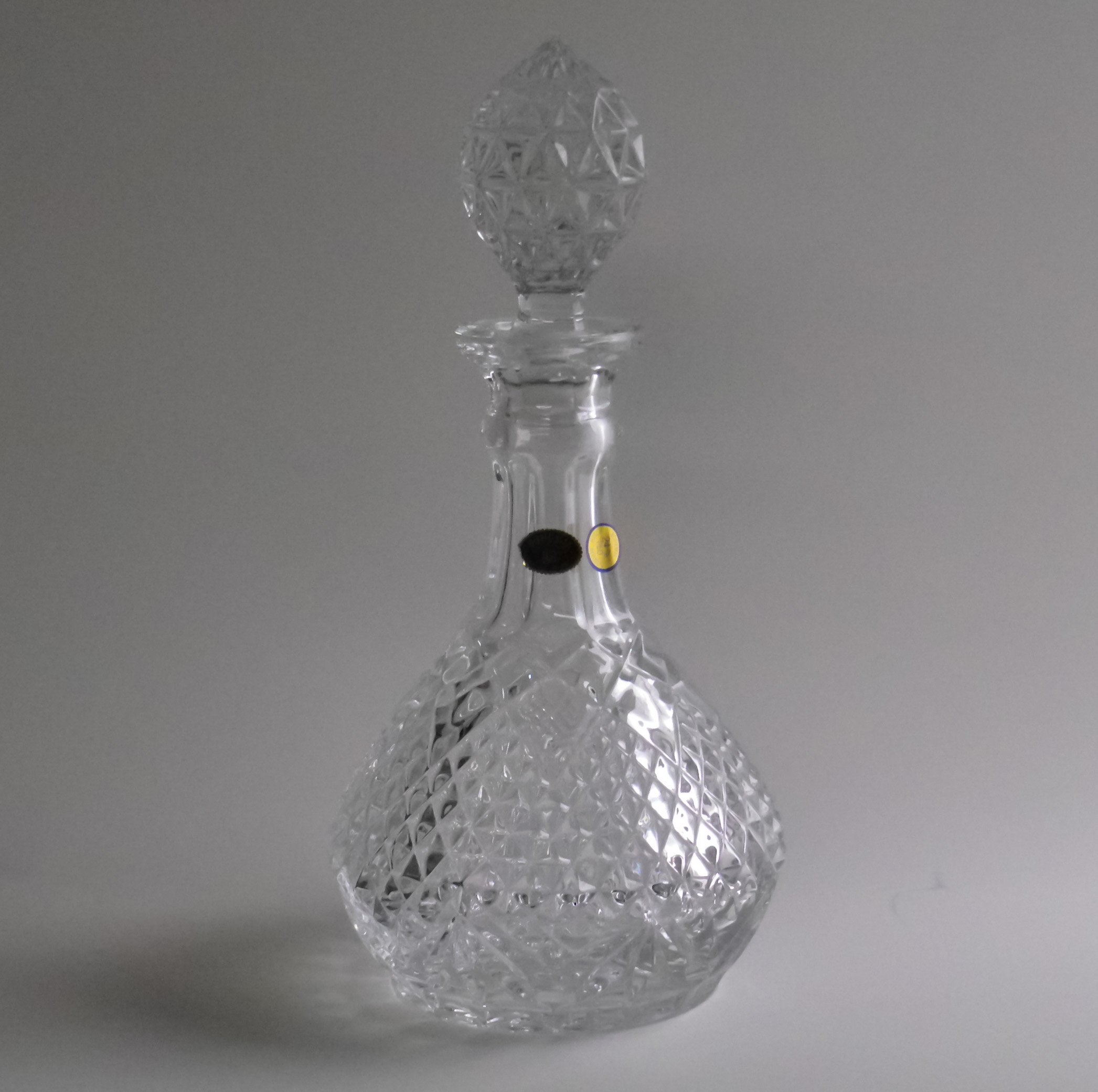 Amazon｜ボヘミアングラス クリスタル デカンター 「ダフネ」 PDB-122