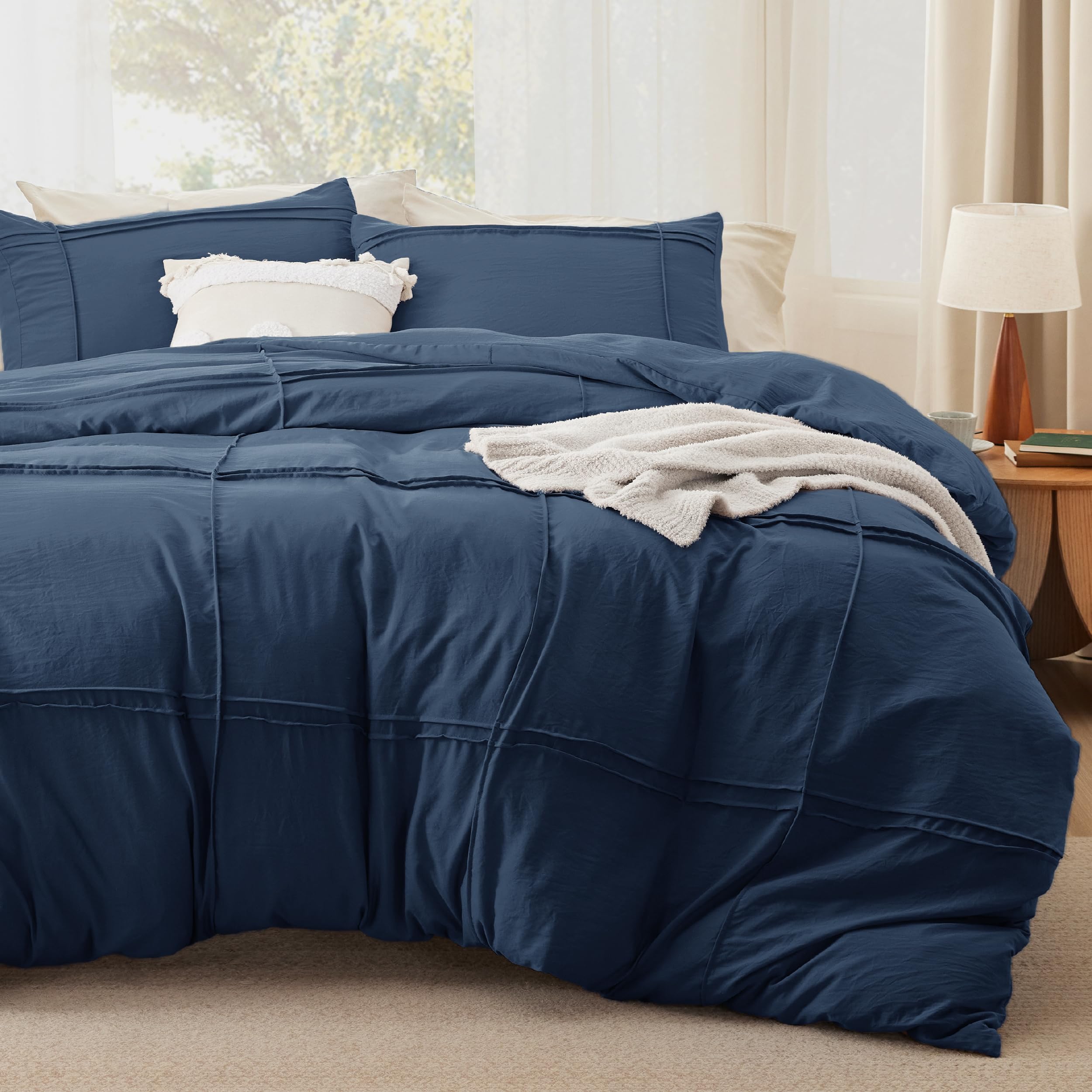 Bedsure Grid Tufted Duvet Cover Queen - Shabby Chic Duvet Cover, 3-Piece Queen Size Boho Bedding, Includes 1 All-Season Duvet Cover & 2 Pillowcases (Navy, Queen, 90"x90")