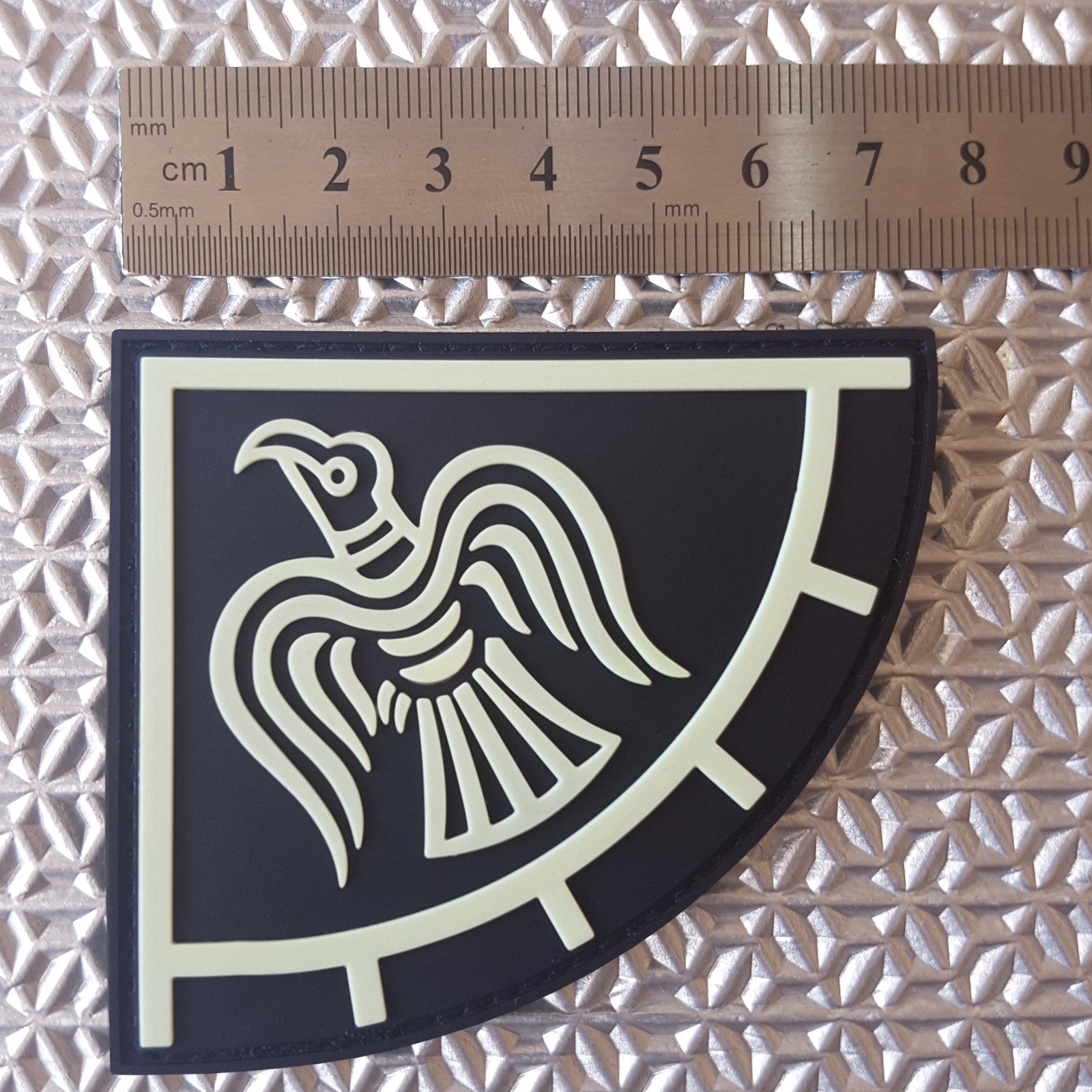 Norse Raben Banner PVC Patch – Wikinger-Motiv, 6,6x7,6 Cm, Klett-Velcro-fähig
