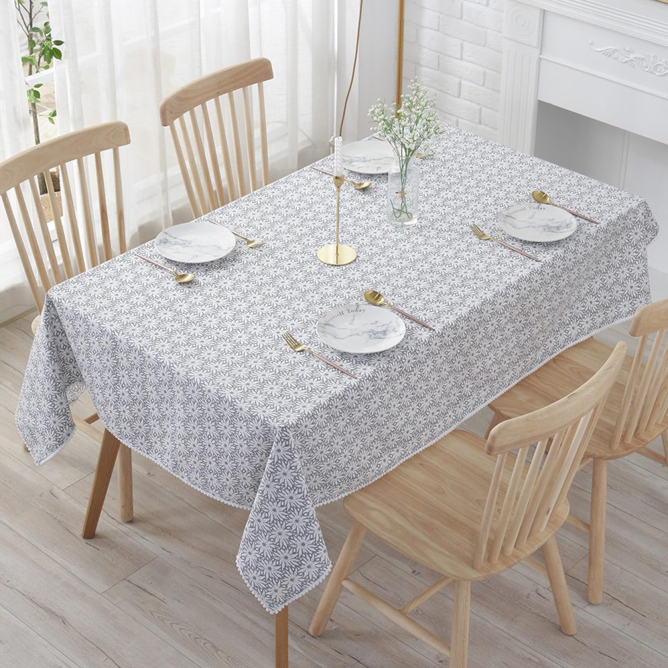 Amazon｜[XMTAN] 花柄 テーブル掛け テーブルクロス 140*220CM 無地