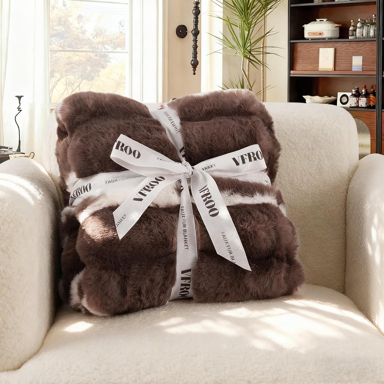 Plush Faux Rabbit Fur Throw Blanket – 850GSM Thick & Warm, Ultra Soft Fluffy Blanket for Couch, Bed, Sofa, Ideal Gift for Women, 50" × 60", Chocolate