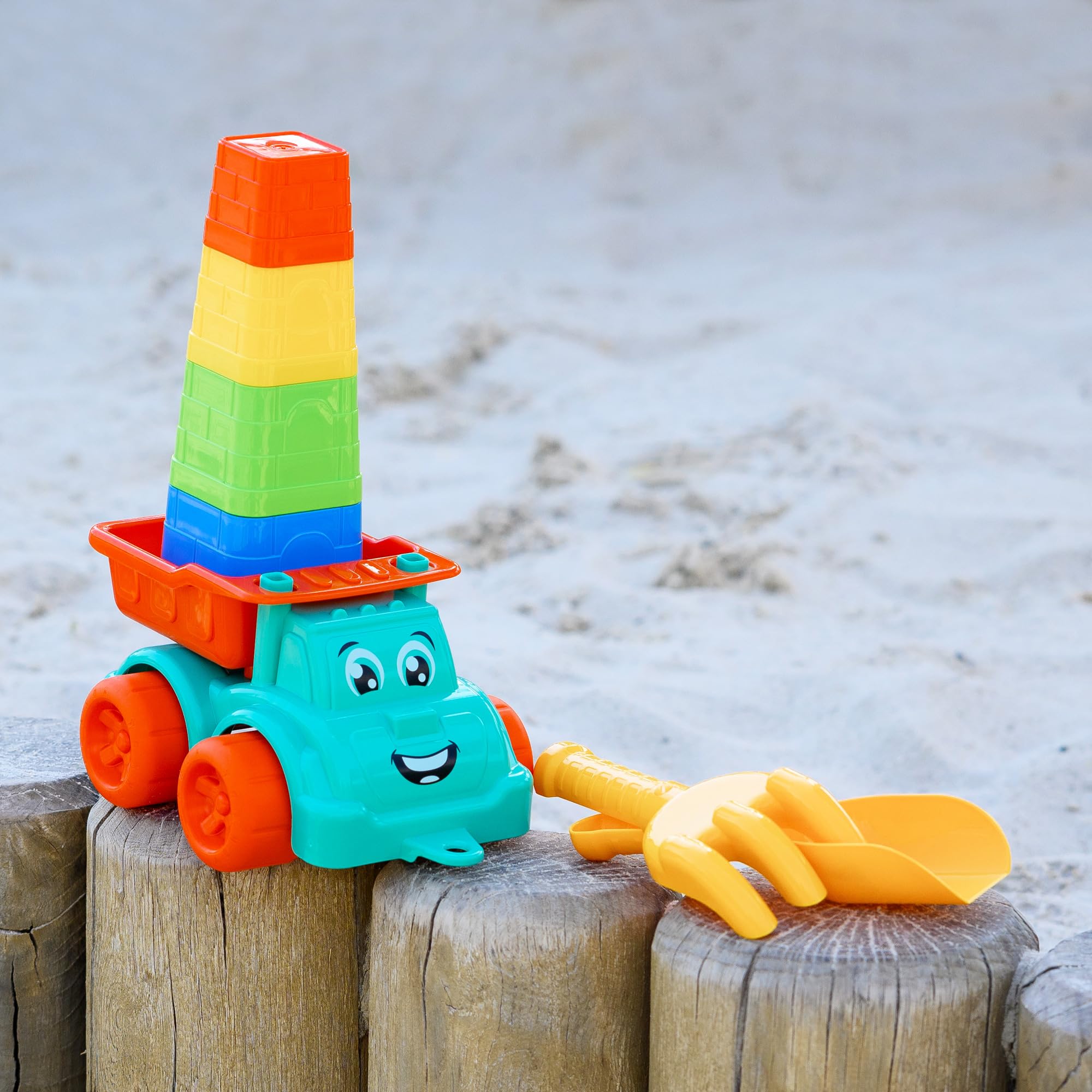 FANCY BABY Samochód Ciężarowy do Piaskownicy 22 cm dla Dziecka 1 2 3 4 Lata - Zestaw do Zabawy z Piaskiem, Zabawki do Piaskownicy dla Dzieci z Kubkami do Układania w Stosy, Zestaw Plażowy