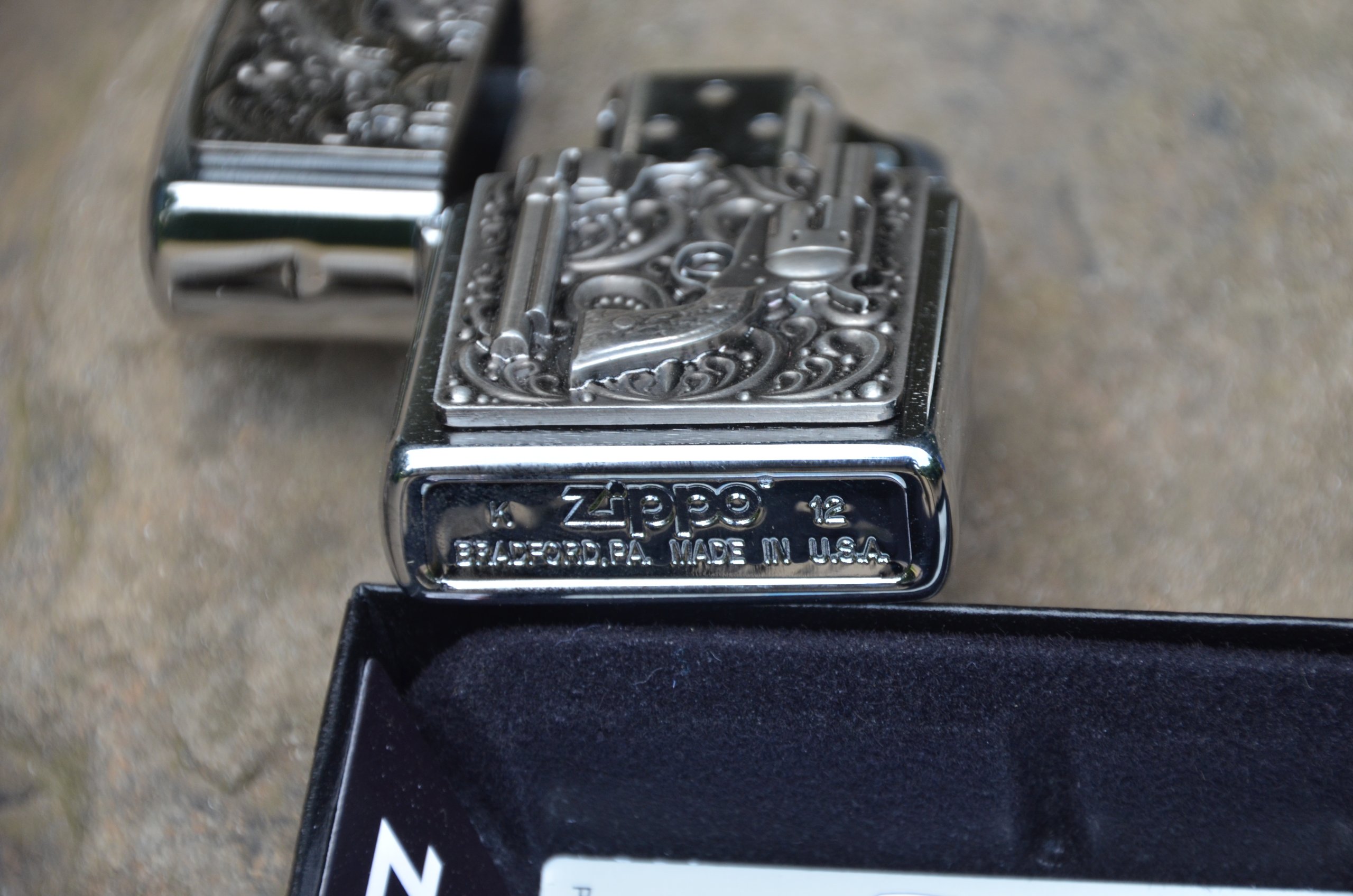 Amazon.com: Zippo 2001654 No.200 Revolver Emblem Cigarette Lighter