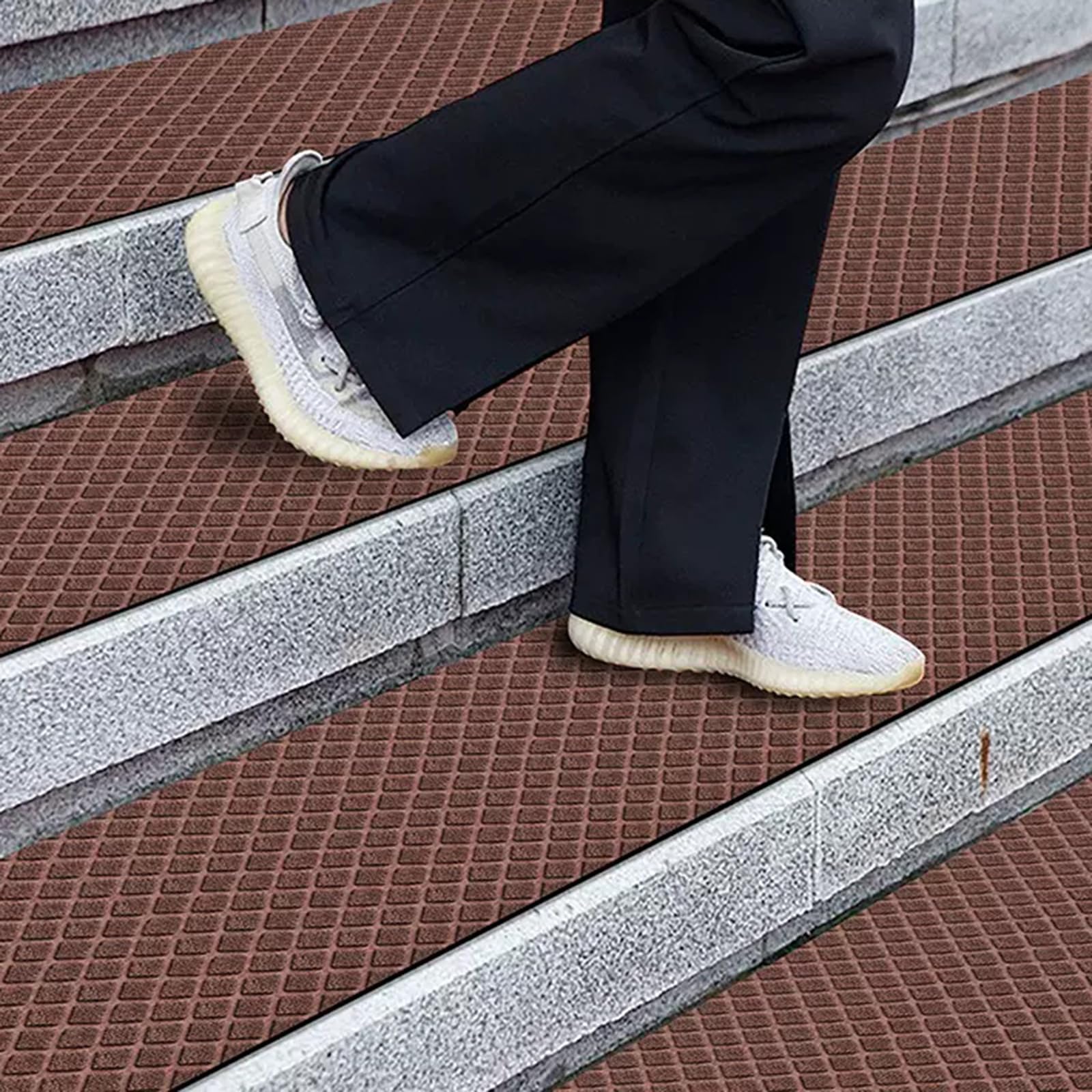 Alfombrillas antideslizantes de escaleras con superficie resistente a lluvia