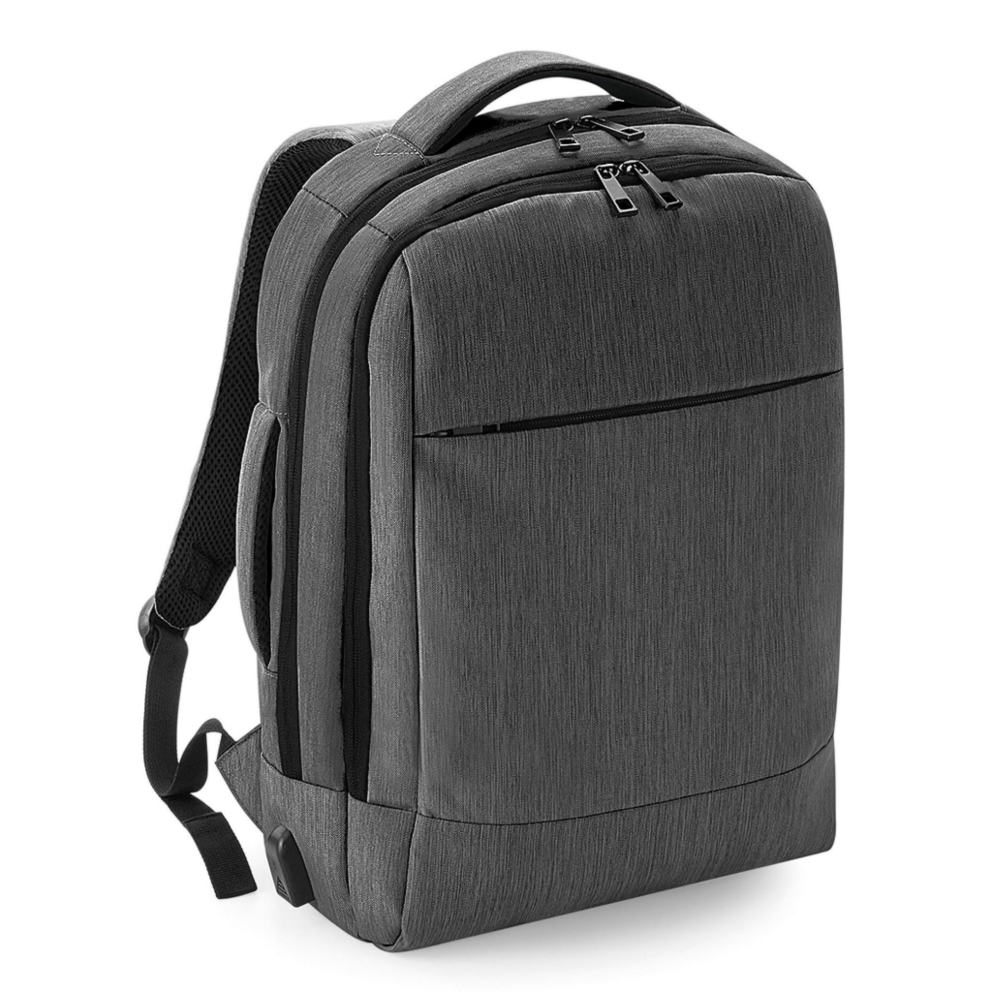Quadra QD990 Q-Tech Charge Convertible Backpack