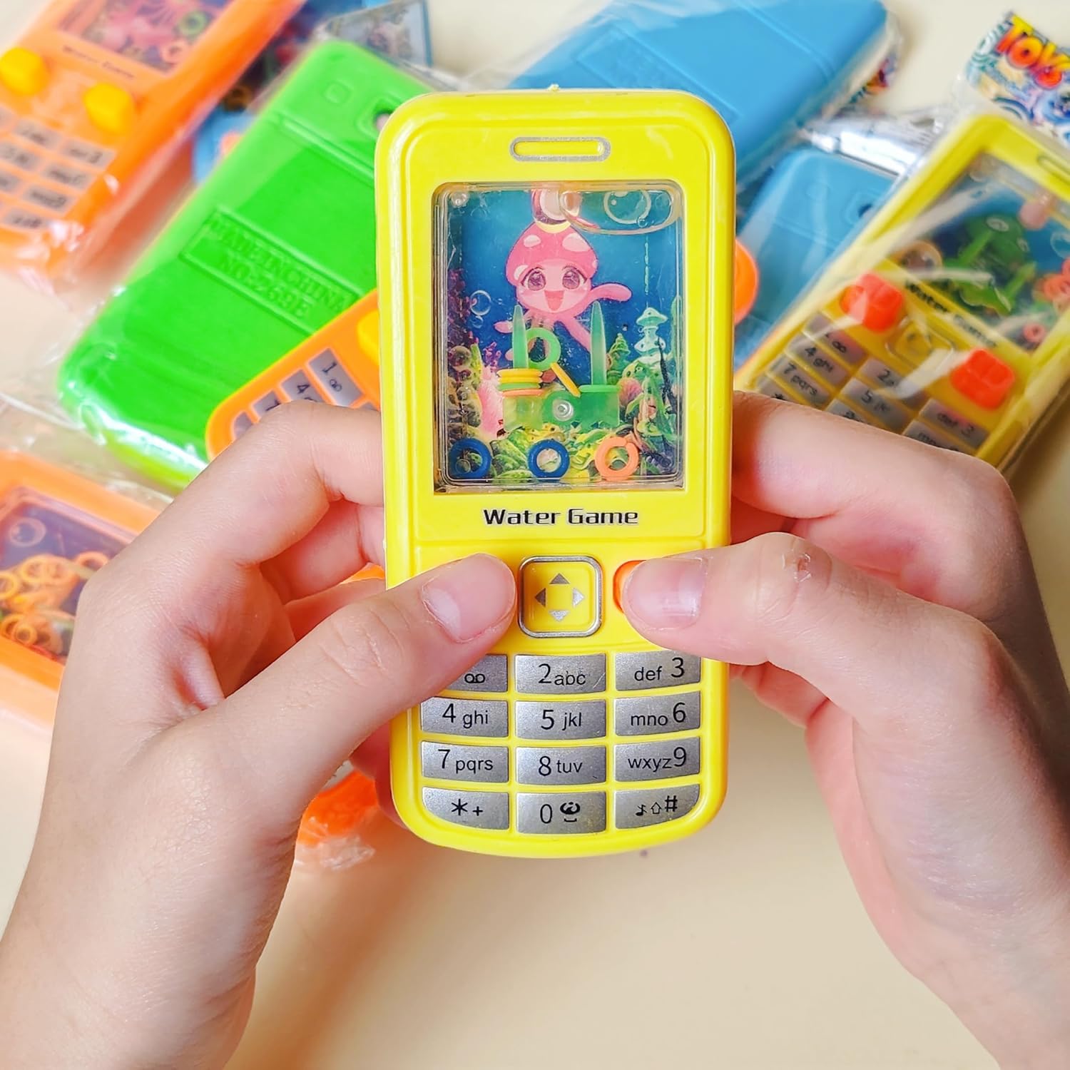 Desyeryamimi42 Pack Water Ring Toss Handheld Game,90s Nostalgia Cell Phone Toys,Pefect for Kids Back to School Valentines Day Gifts Birthday Party Favor,Goodie Bags Stuffers,Classroom Prizes Bulk(42)