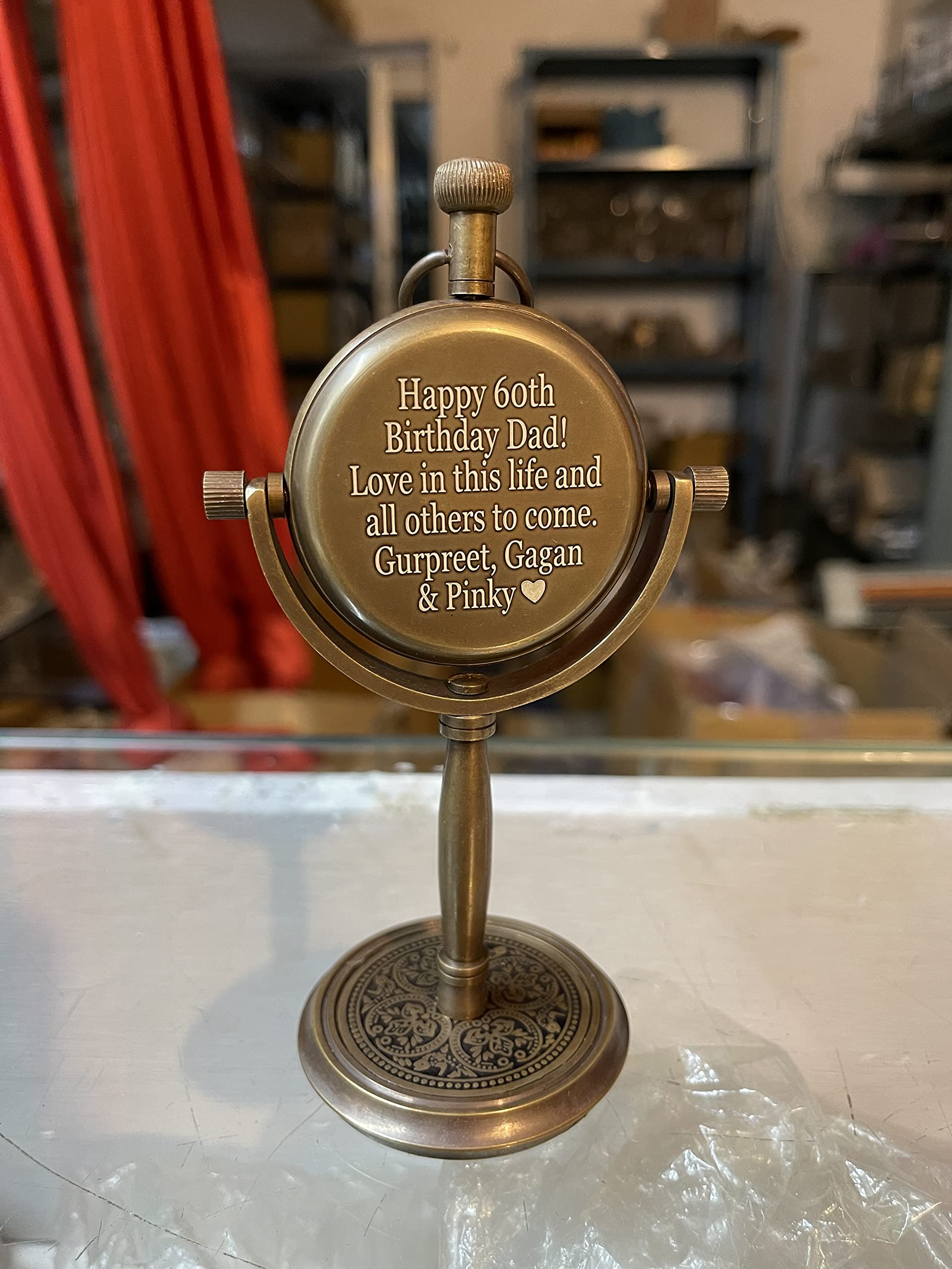Orologio da scrivania in ottone antico, analogico, personalizzato, con incisione, regalo promozionale per pensionamento, regalo per uomini e donne (ottone anticato)