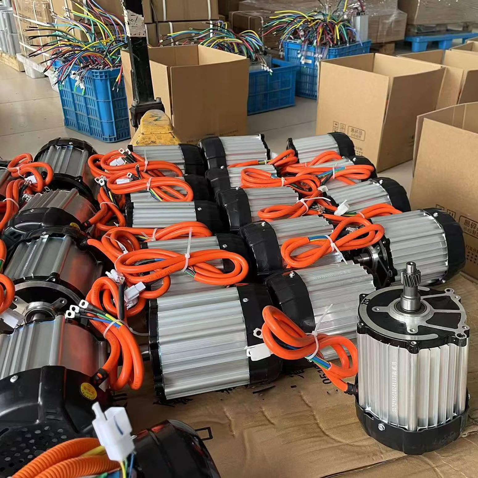 550W-1200W Motore Elettrico A Triciclo 48V / 60V / 72V Motore Differenziale Brushless con Scatola di Derivazione A 5 Fori, Motore con Albero A 5 Fori E 16 Denti per Quadricicli