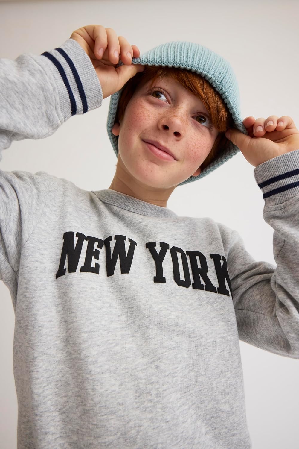Long Sleeve Crew Neck Pullover Sweatshirt