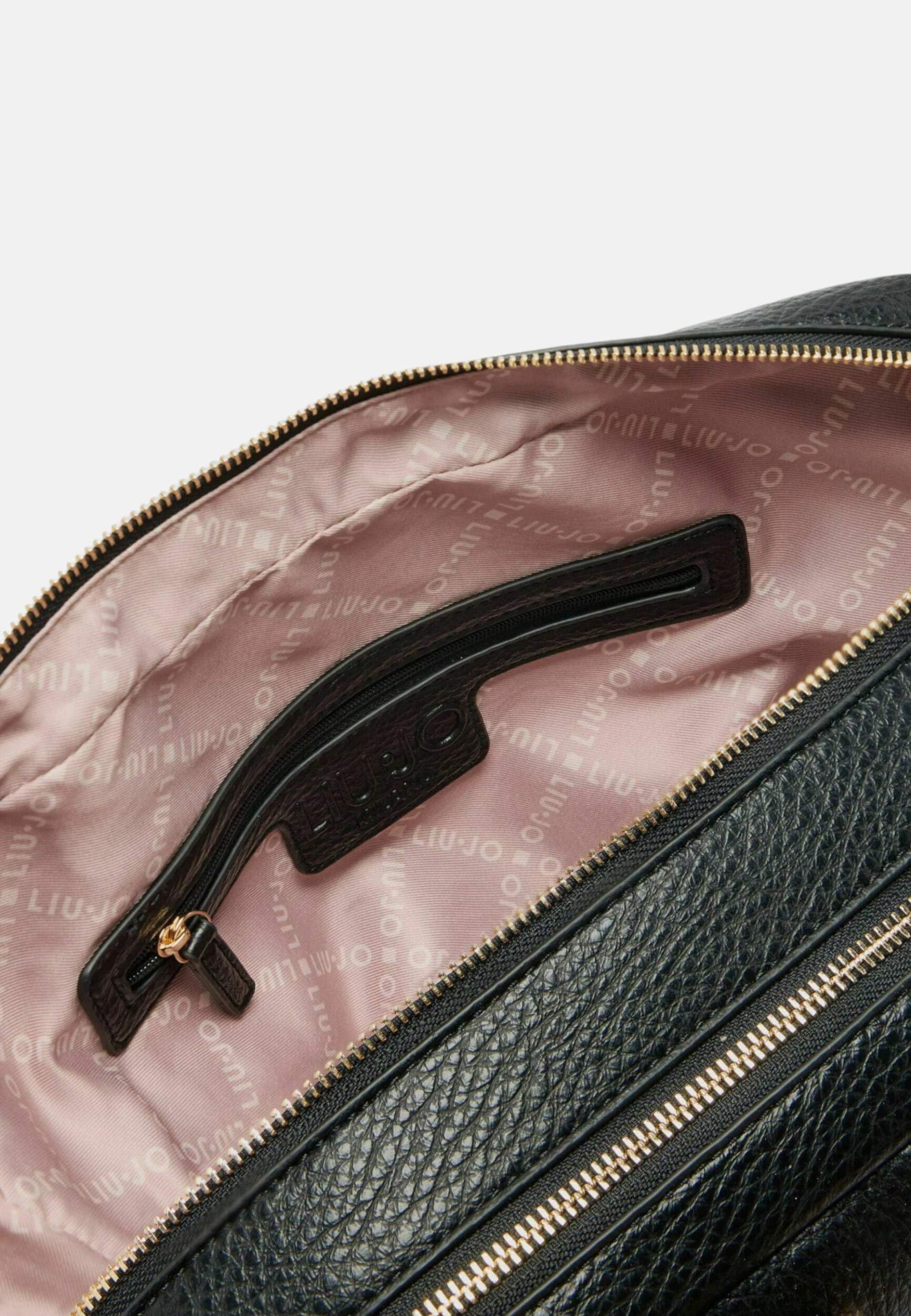 Liu Jo Borsa a bauletto con doppio scomparto chiuso con zip. Possiede una tasca interna con zip, due comodi manici ed una tracolla regolabile e removibile 25x37x19 cm