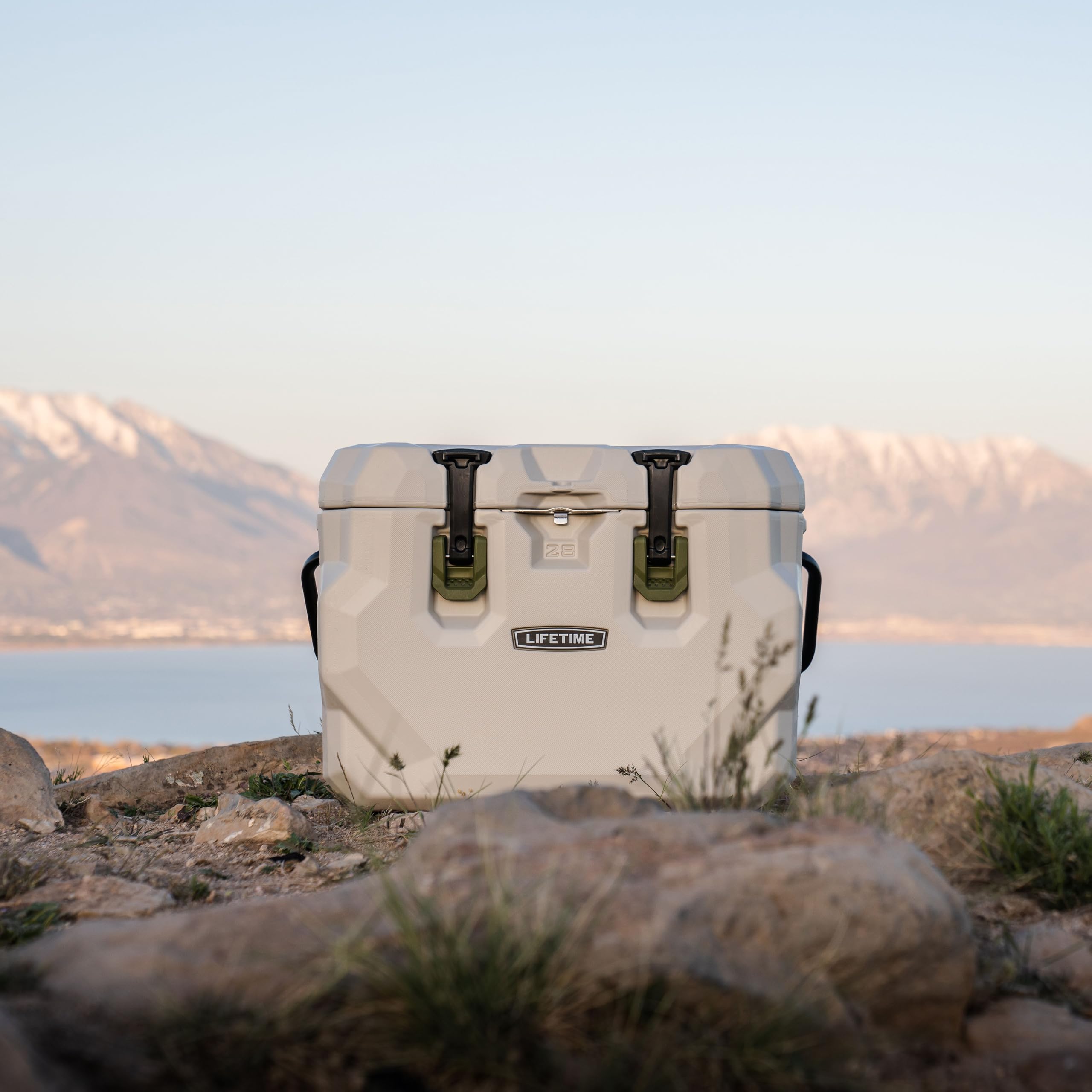 Lifetime 28 Quart High Performance Cooler