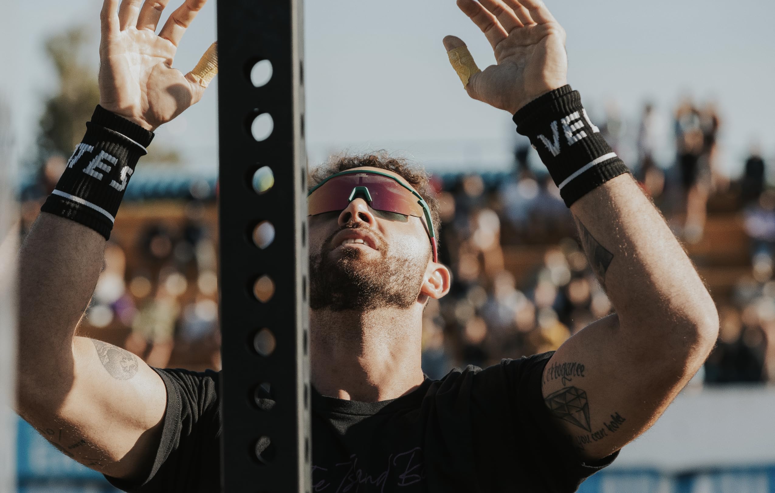 ELITEX TRAINING Vision One gepolariseerde sportzonnebril met 3 verwisselbare lenzen met UV-400 bescherming voor fietsen, crosstraining, fitness