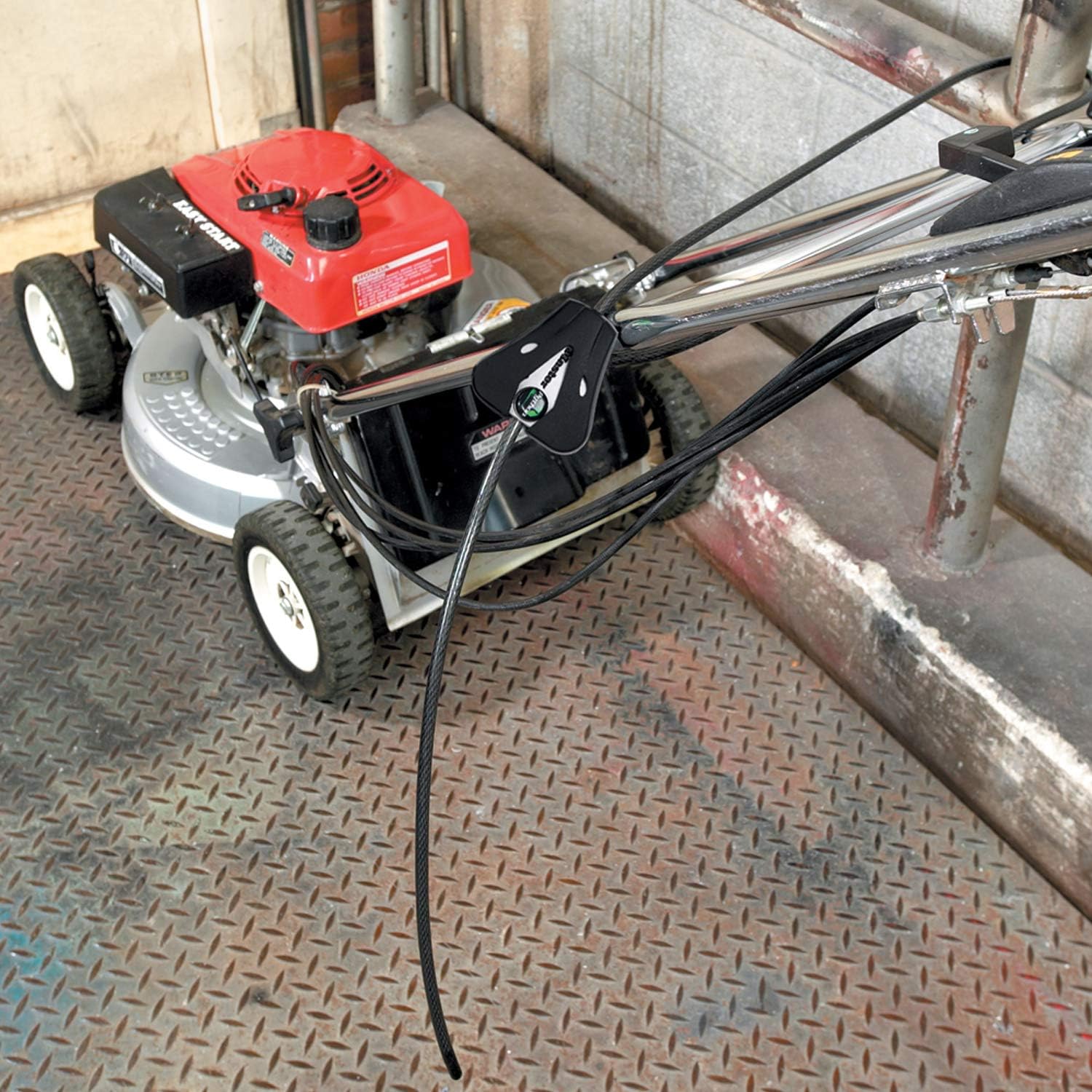 Bіg Sаlе Master Lock 8418D Python Cable Lock with Key, 1 Pack , 6' x 5/16 , Black 🔥 Crаzу Dеаlѕ Master Lock 8418D Python Cable Lock with Key, 1 Pack , 6' x 5/16 , Black