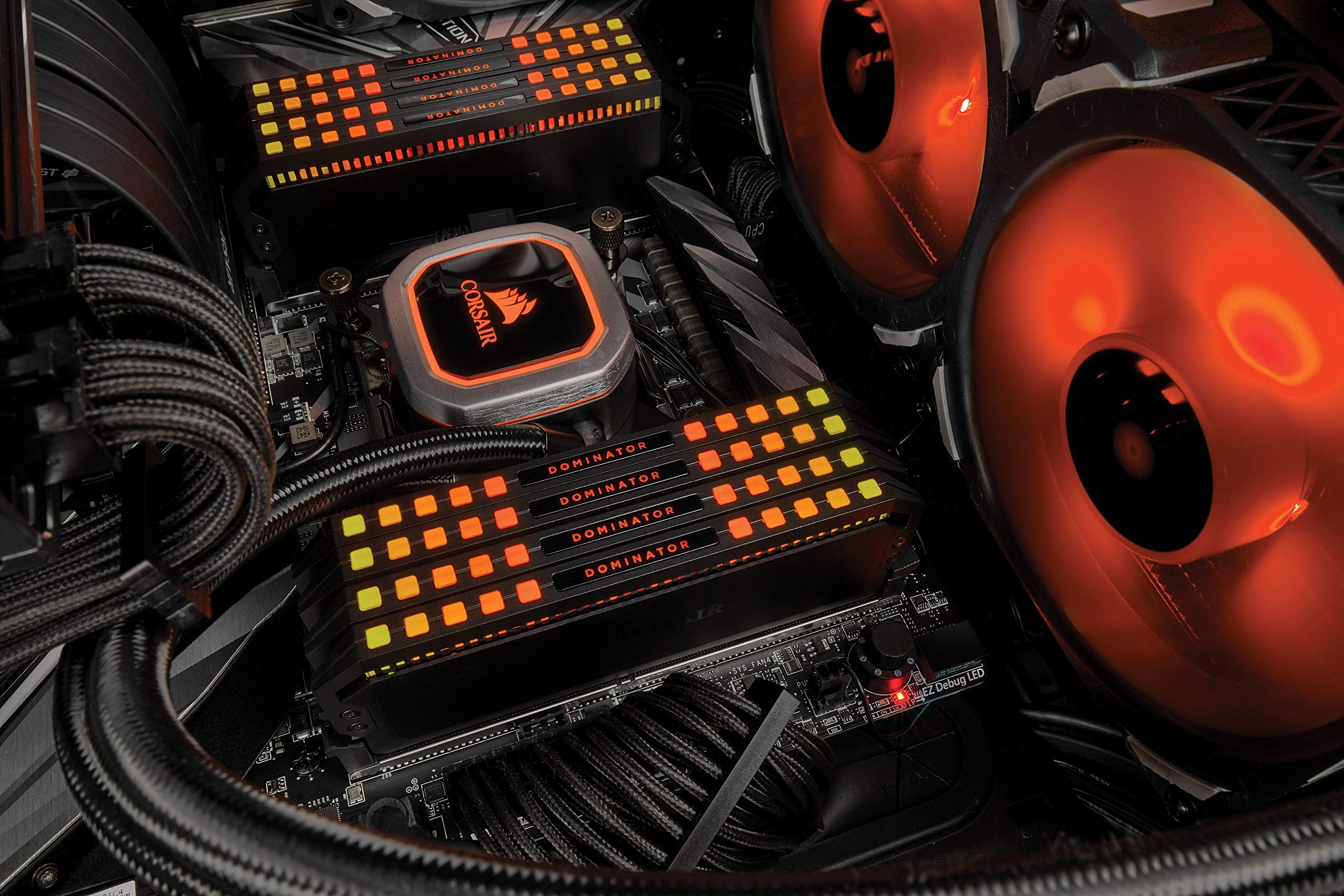 Corsair CMT16GX4M2Z3200C16 Dominator Platinum Kit di Memoria per Desktop a Elevate Prestazioni, DDR4 16 GB, 3200 MHz, 2 x 8 GB, Nero