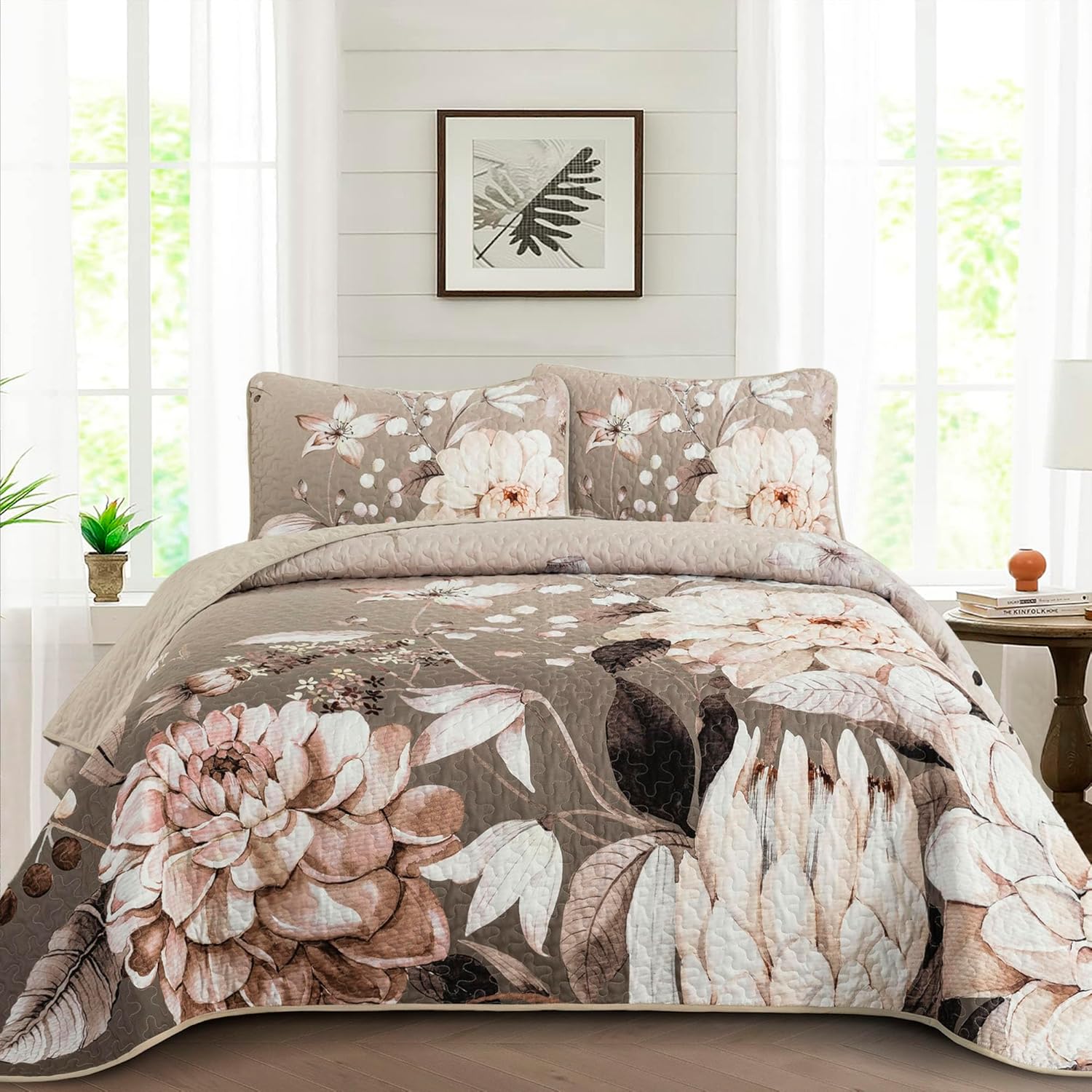 Drucon Floral Quilt Queen Size - 3 Pieces Brown Quilt Botanical Bedspread Soft Lightweight Flower Bedding Set for All Season (96"x90")
